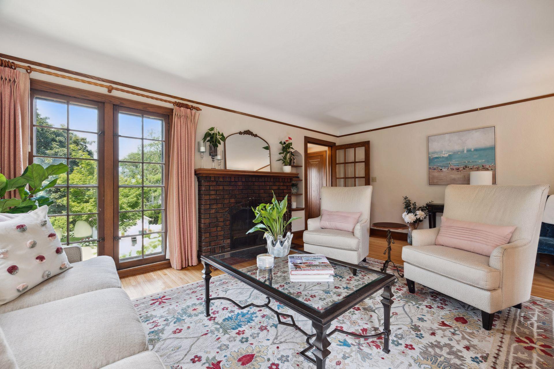 327 W 49th Street