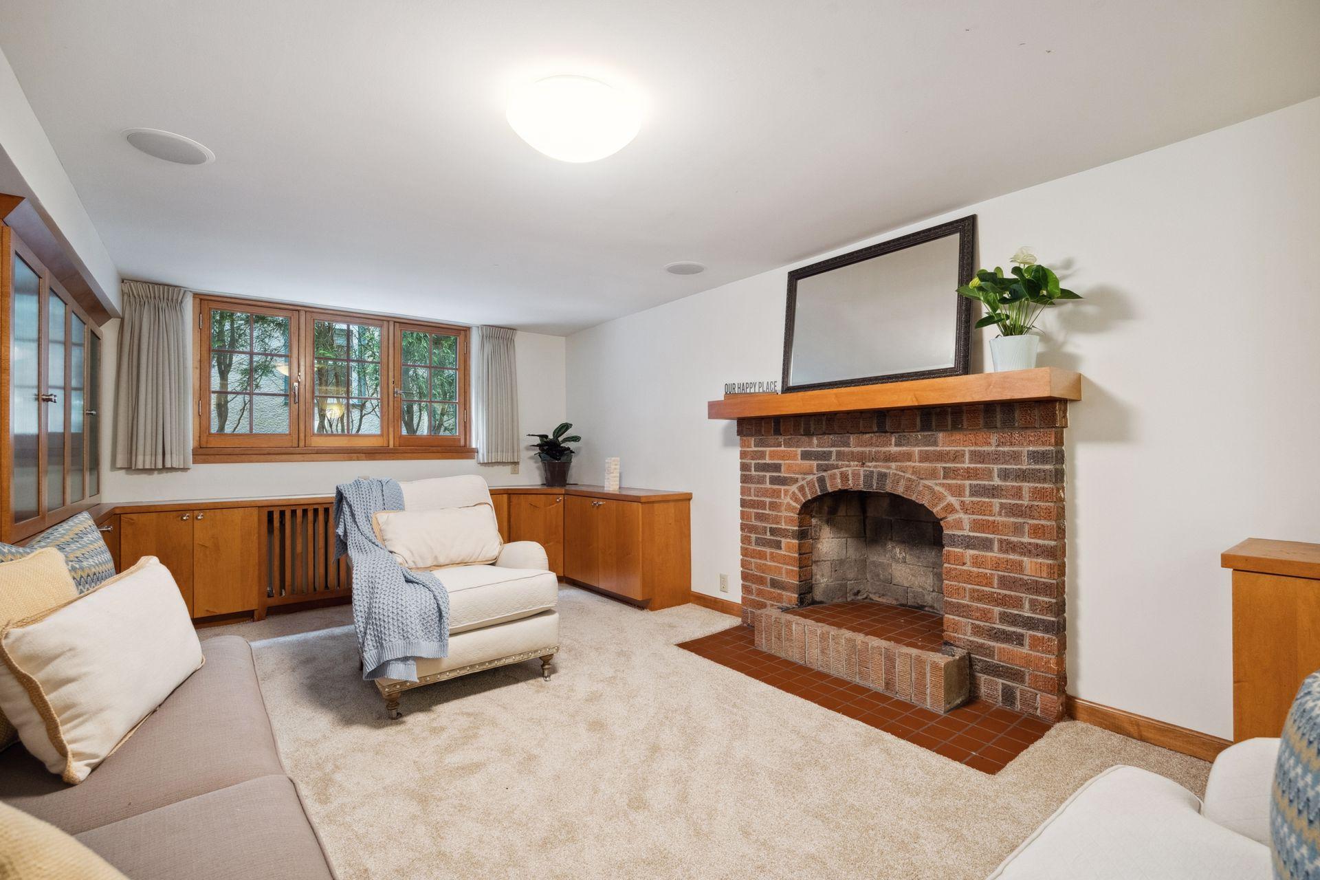 327 W 49th Street