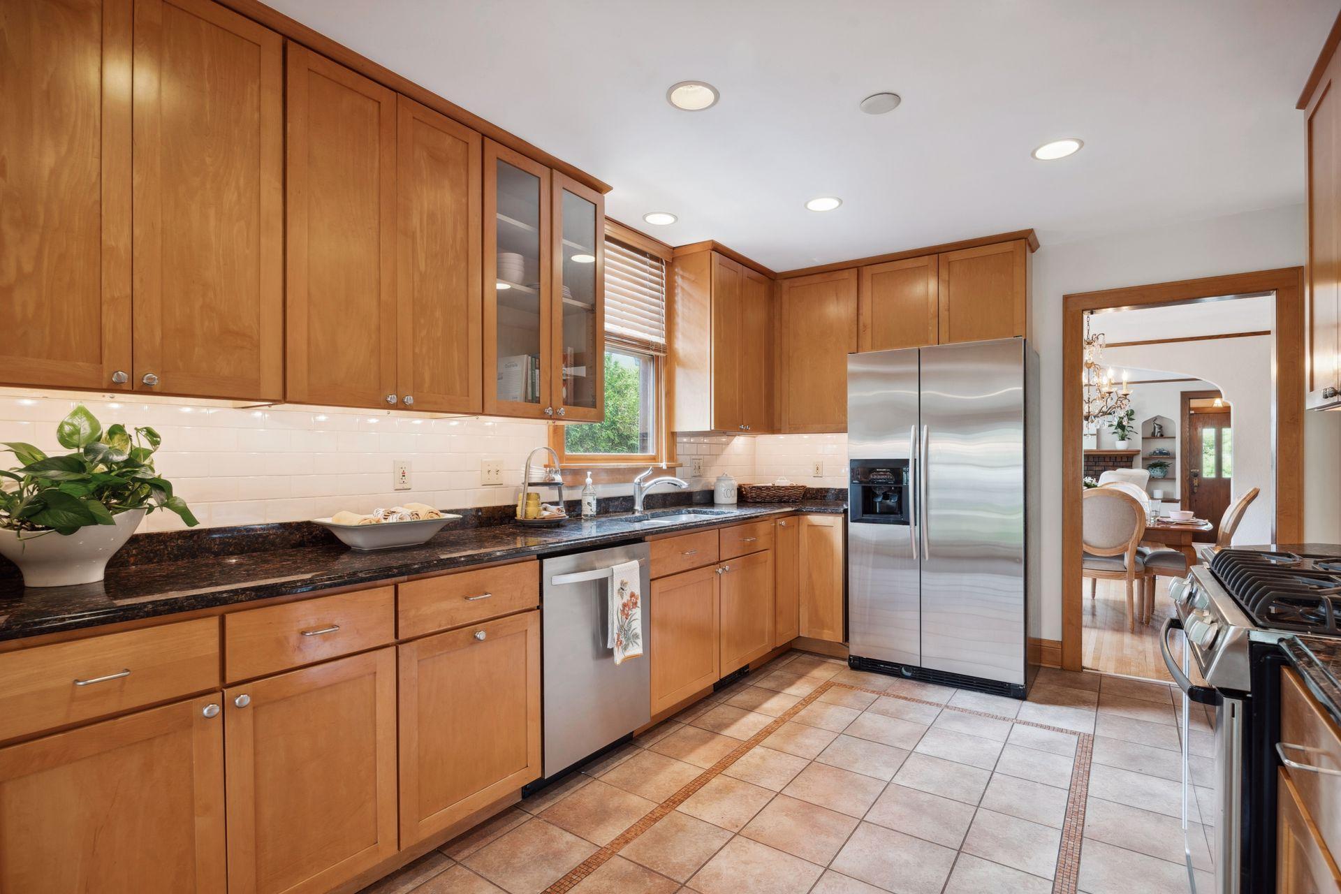 327 W 49th Street