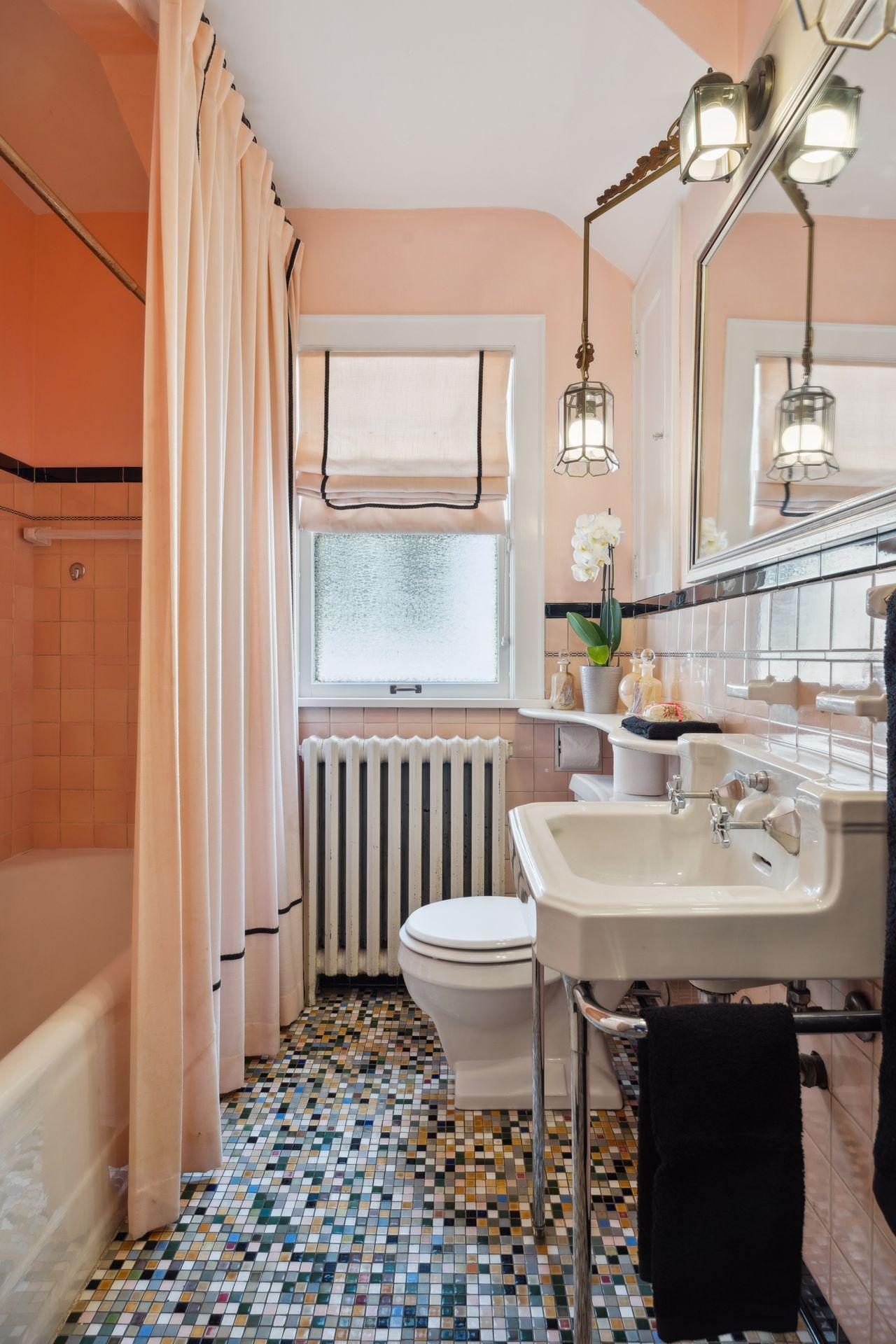 327 W 49th Street