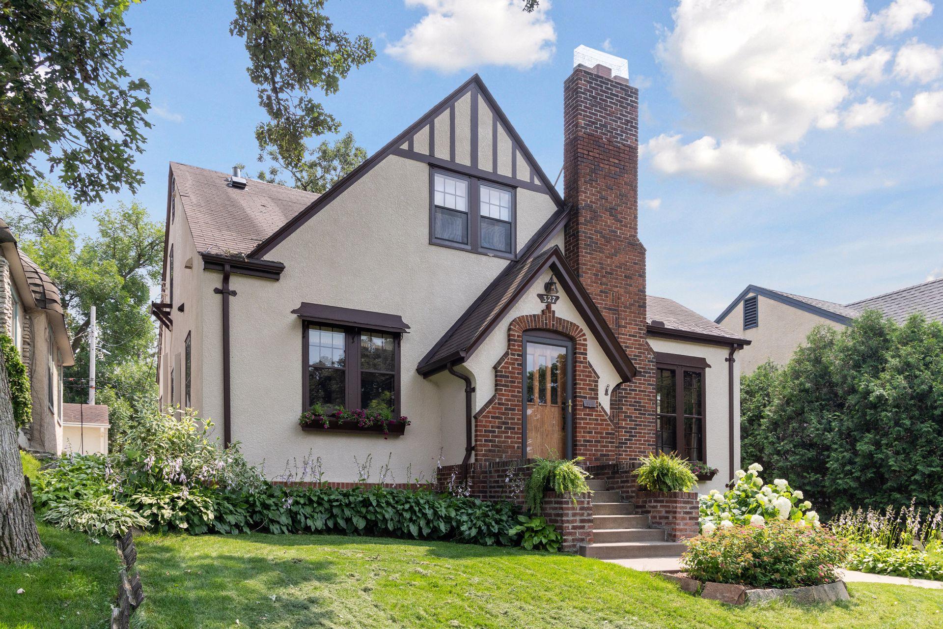 327 W 49th Street