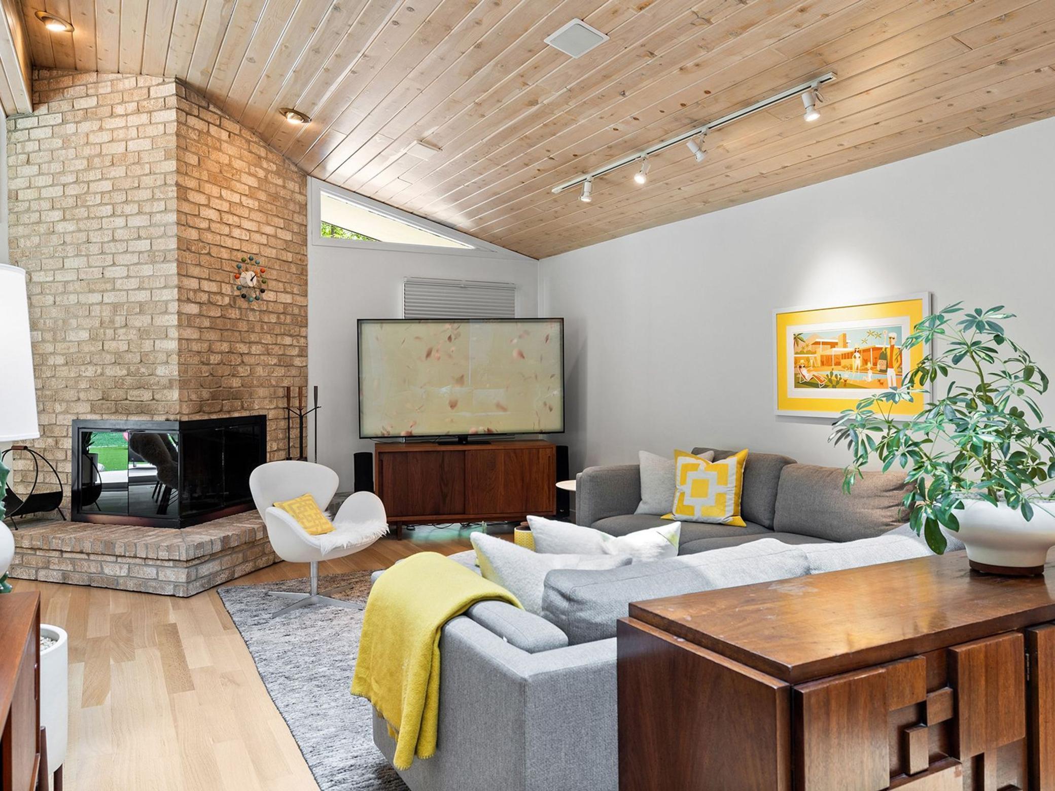 5401 Northwood Ridge