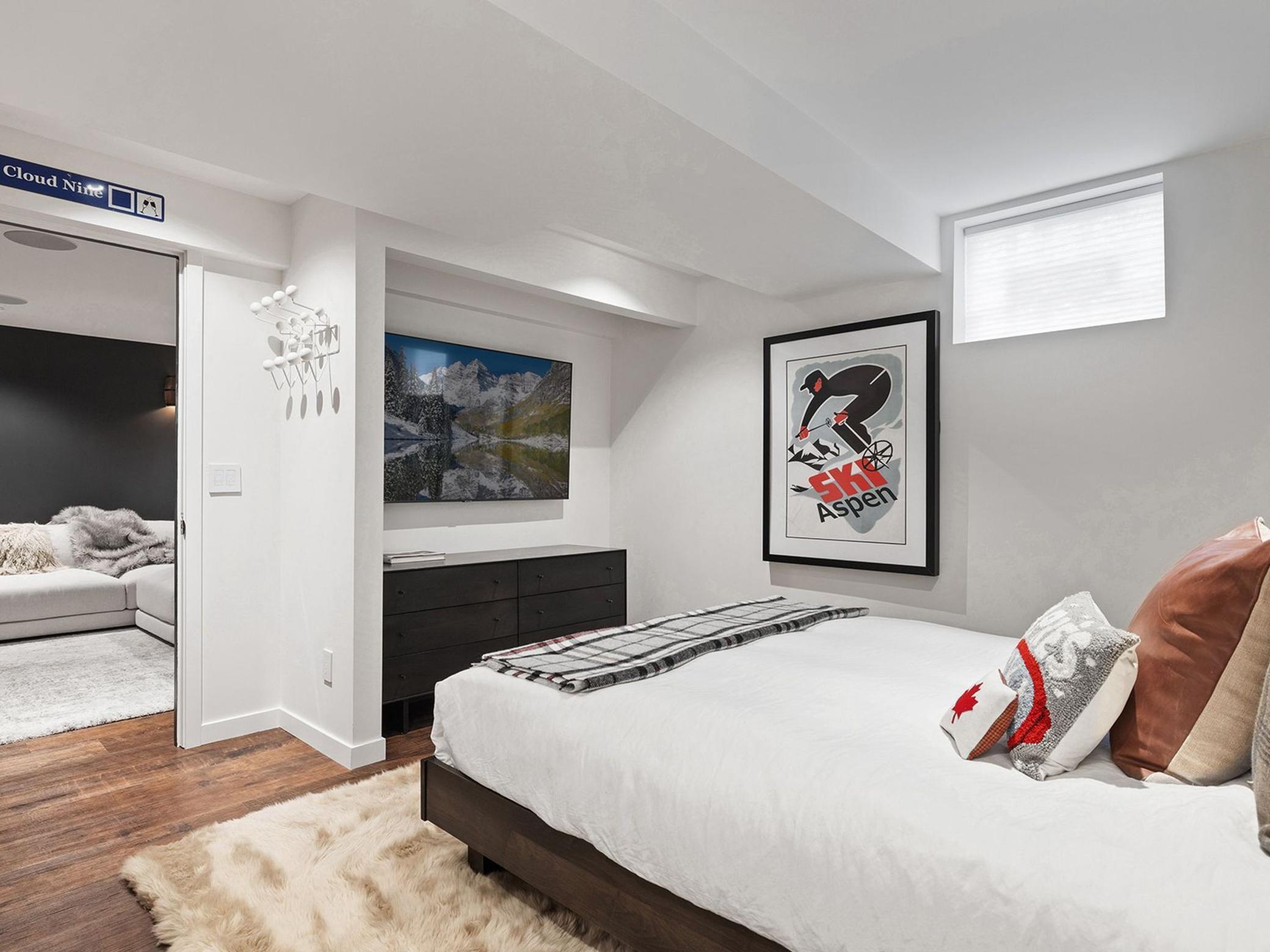 5401 Northwood Ridge