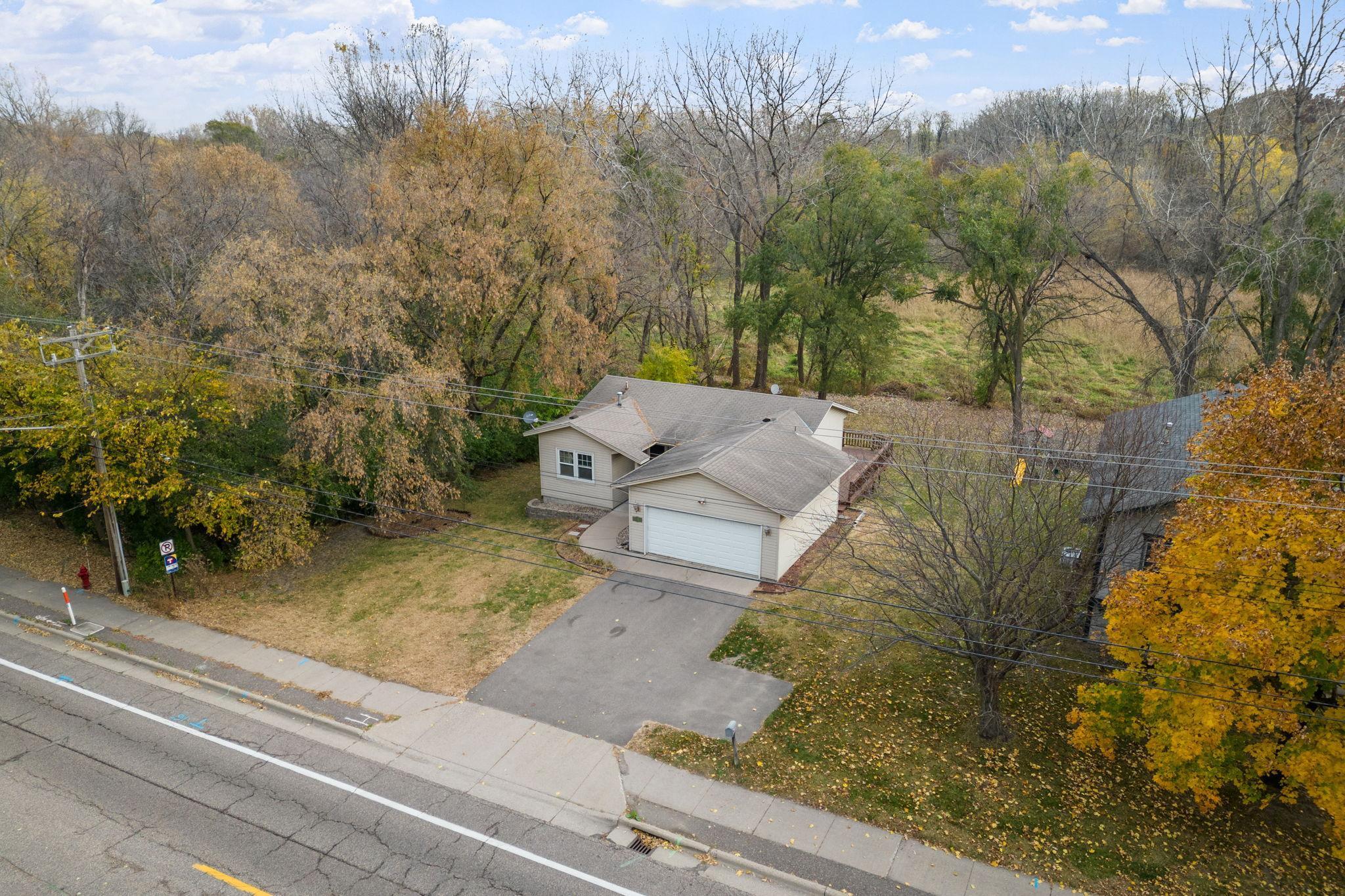 3062 Douglas Drive N