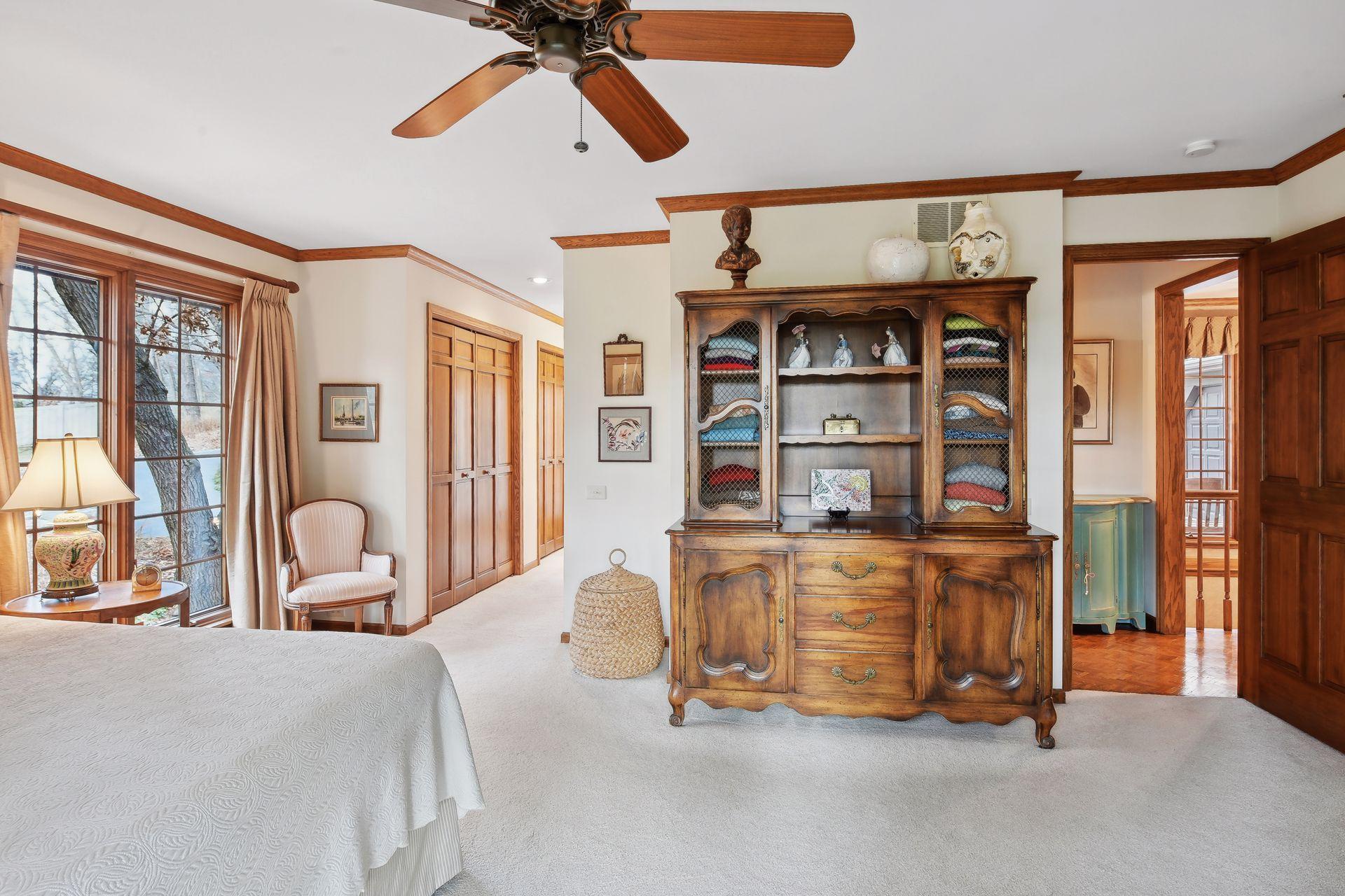 12101 Hilloway Road W