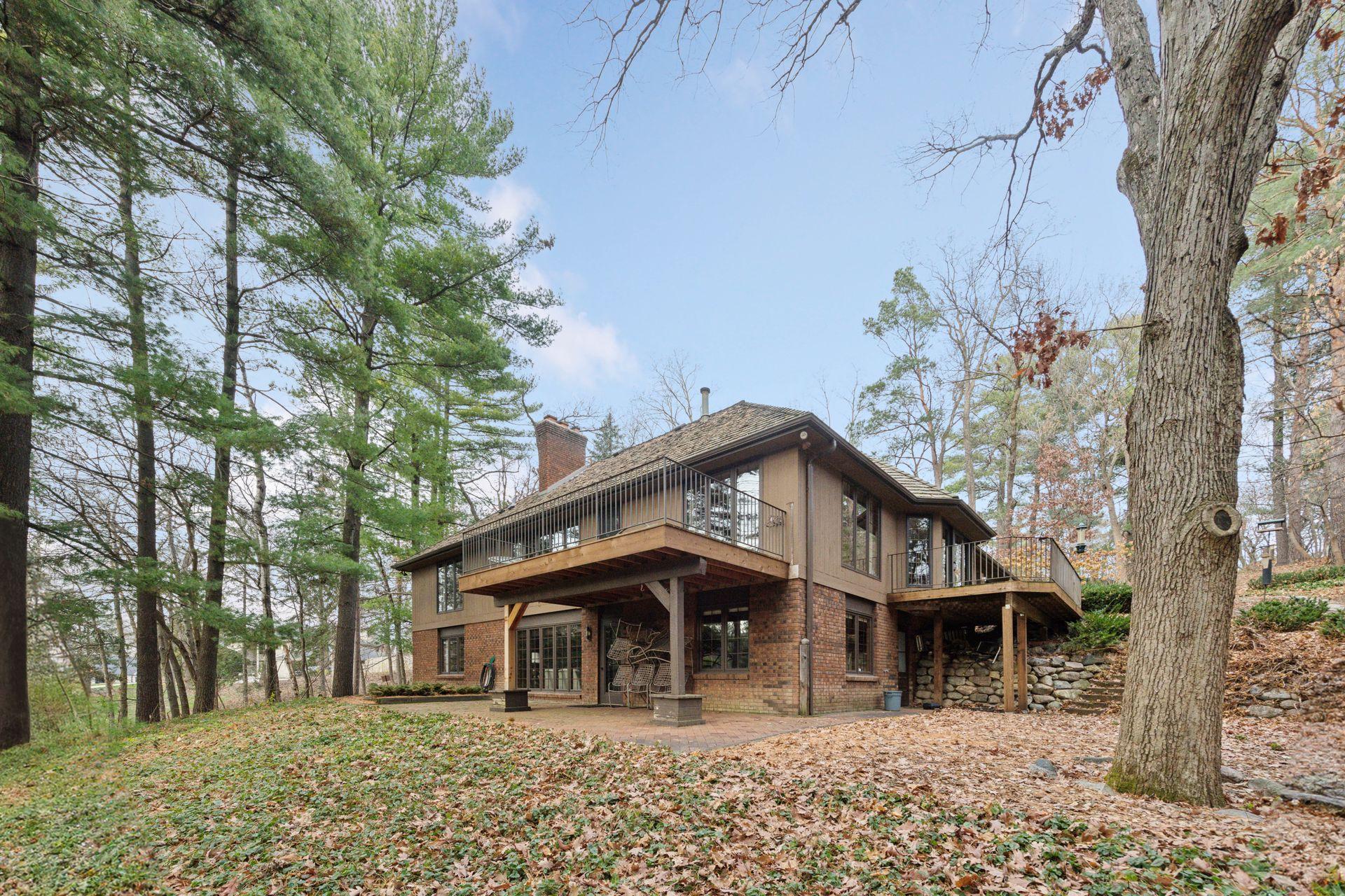 12101 Hilloway Road W