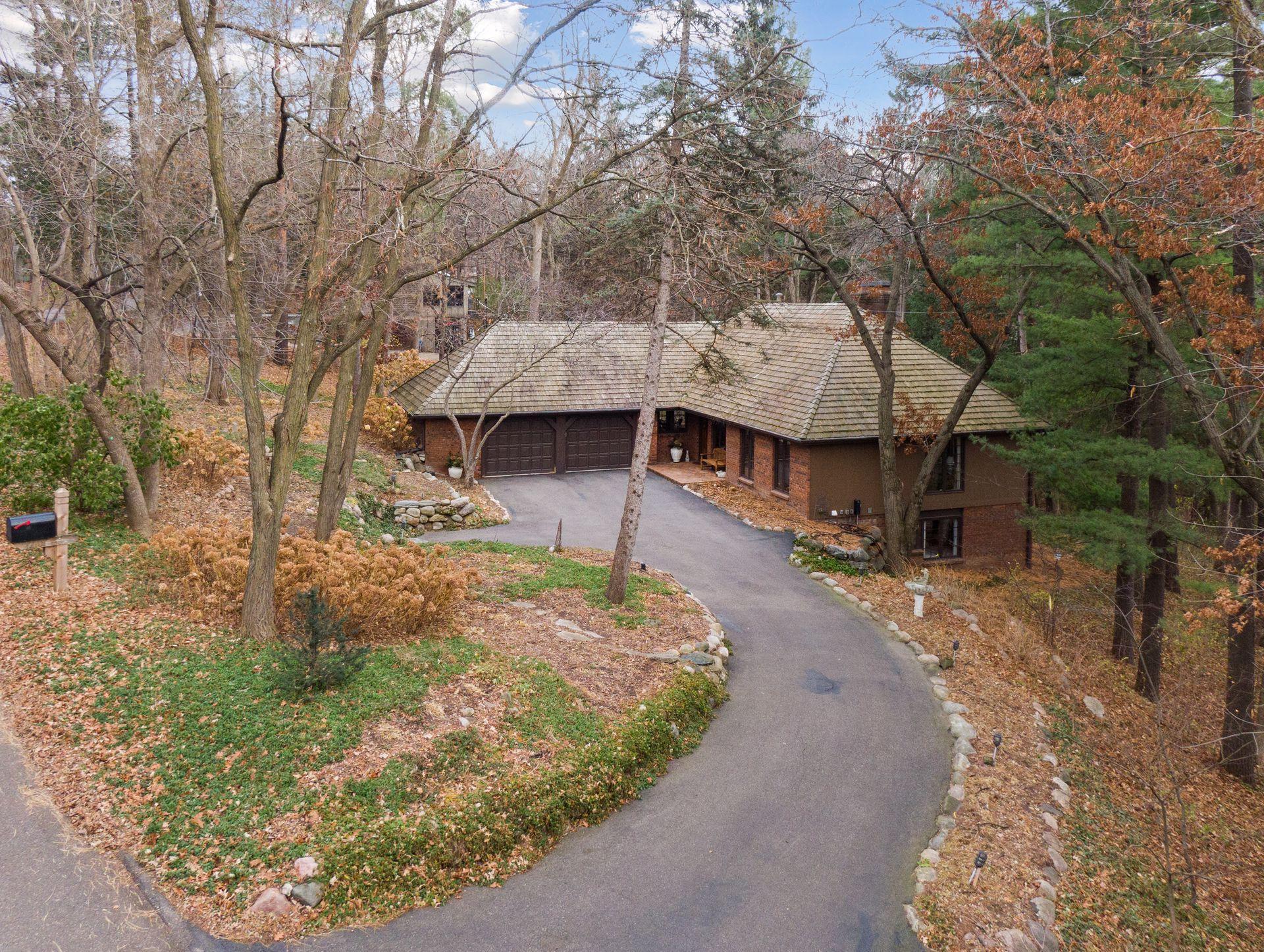 12101 Hilloway Road W