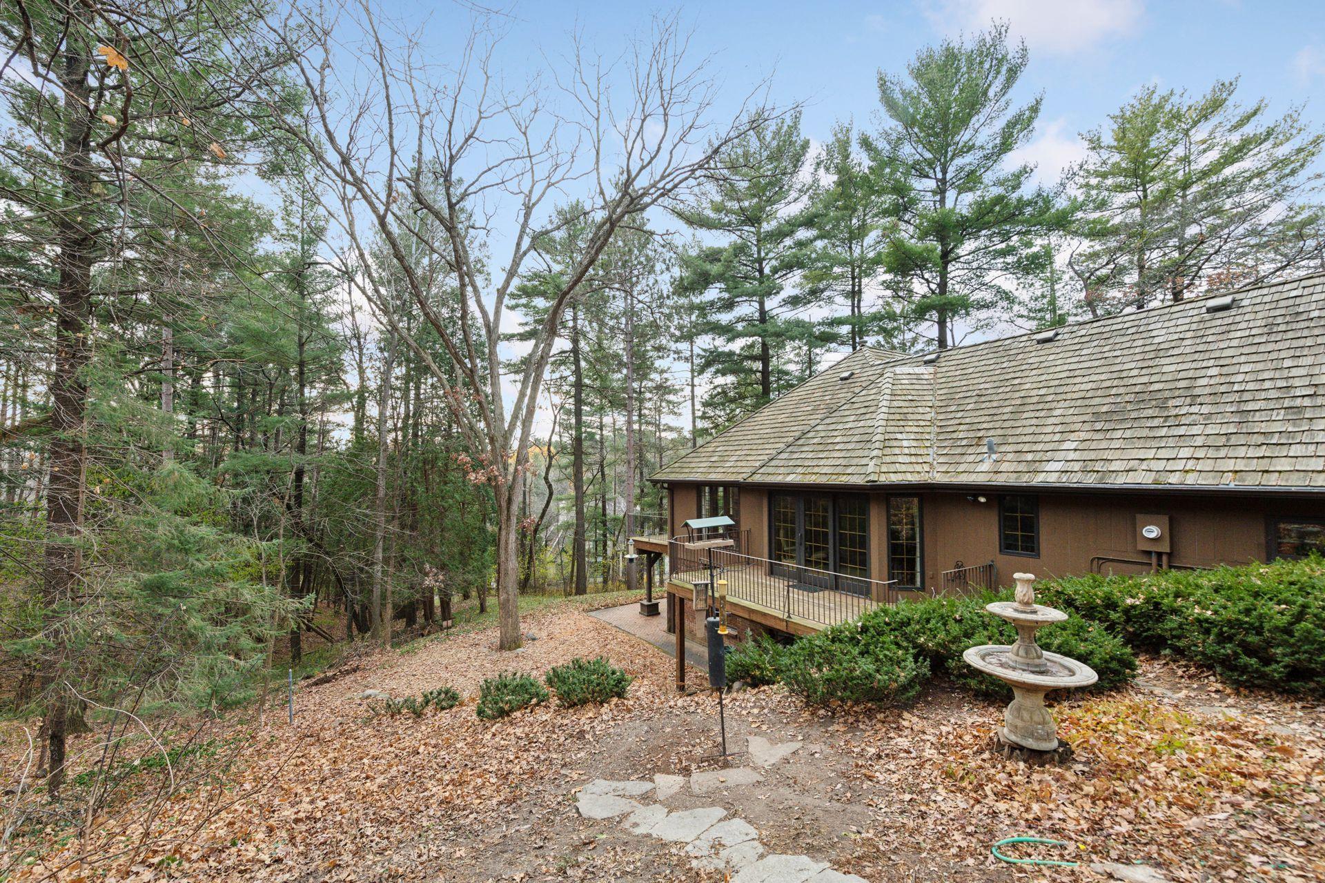 12101 Hilloway Road W