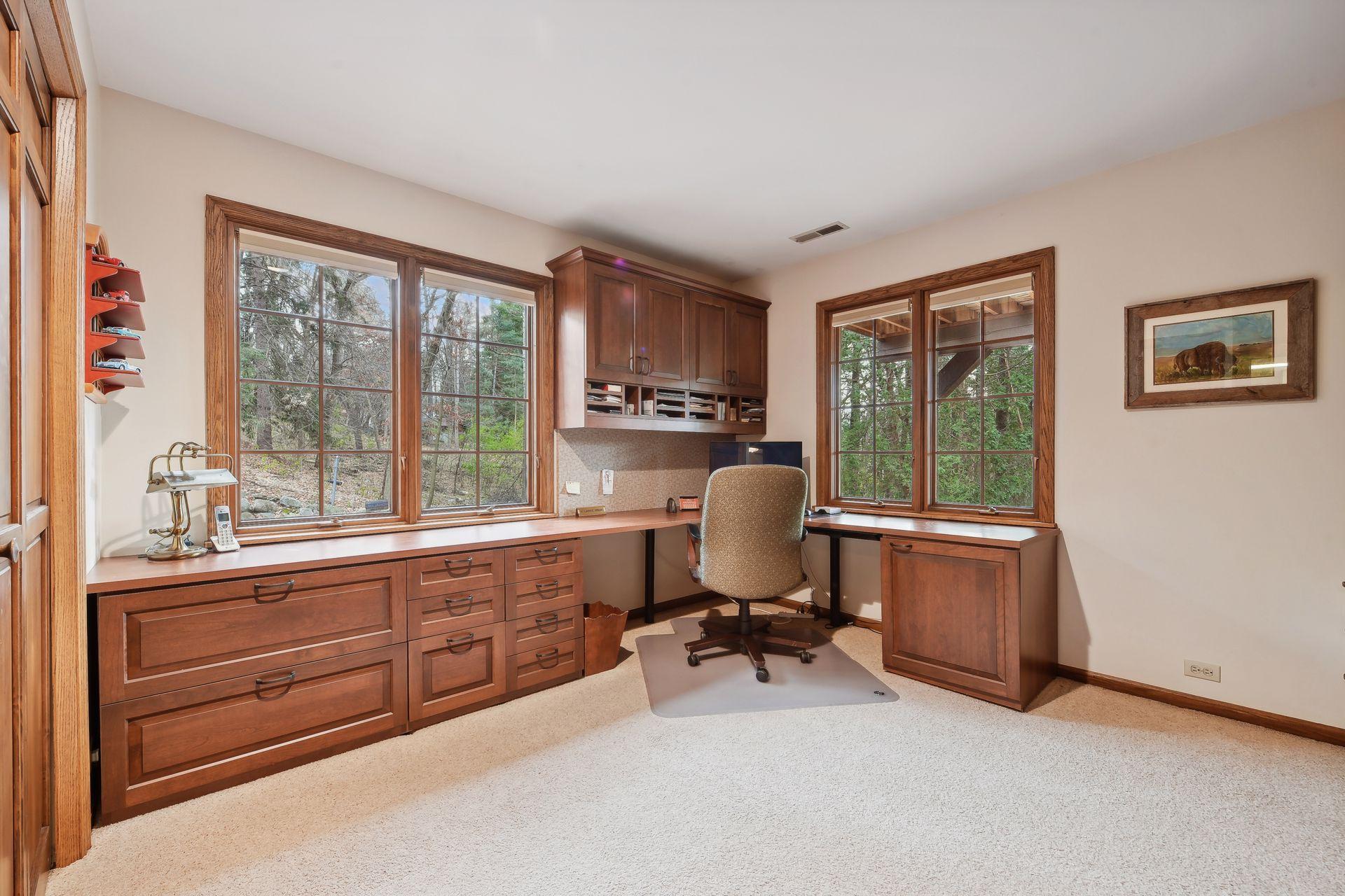 12101 Hilloway Road W