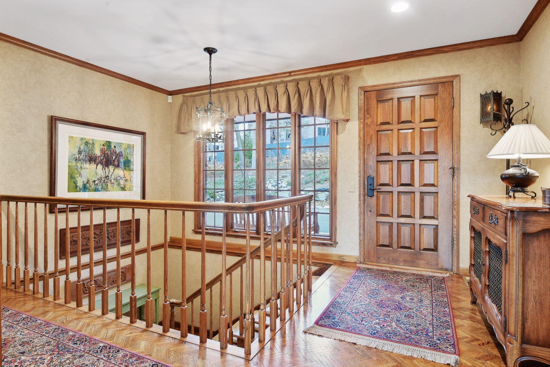 12101 Hilloway Road W