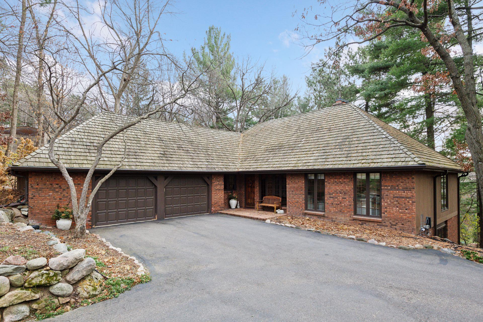 12101 Hilloway Road W