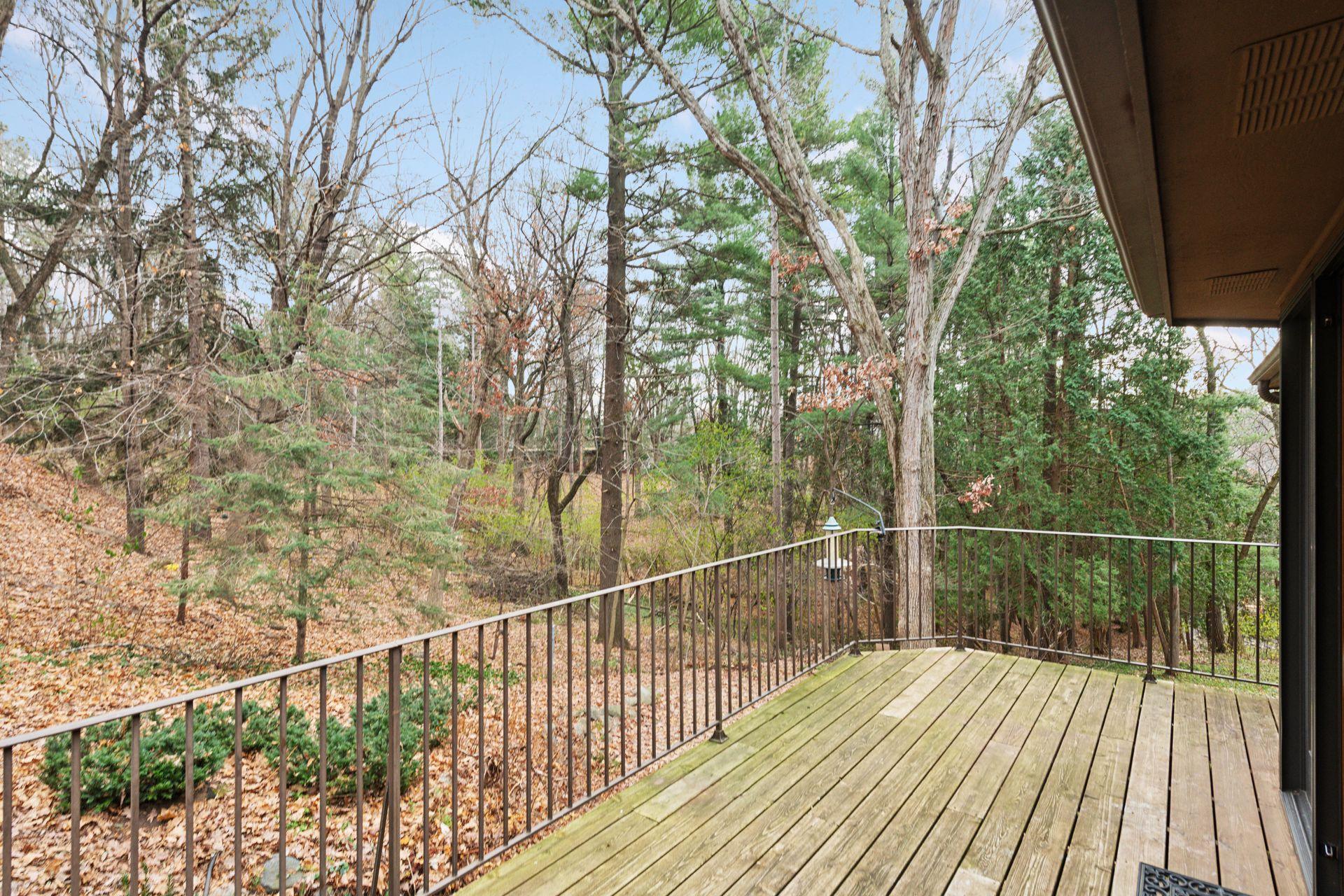 12101 Hilloway Road W