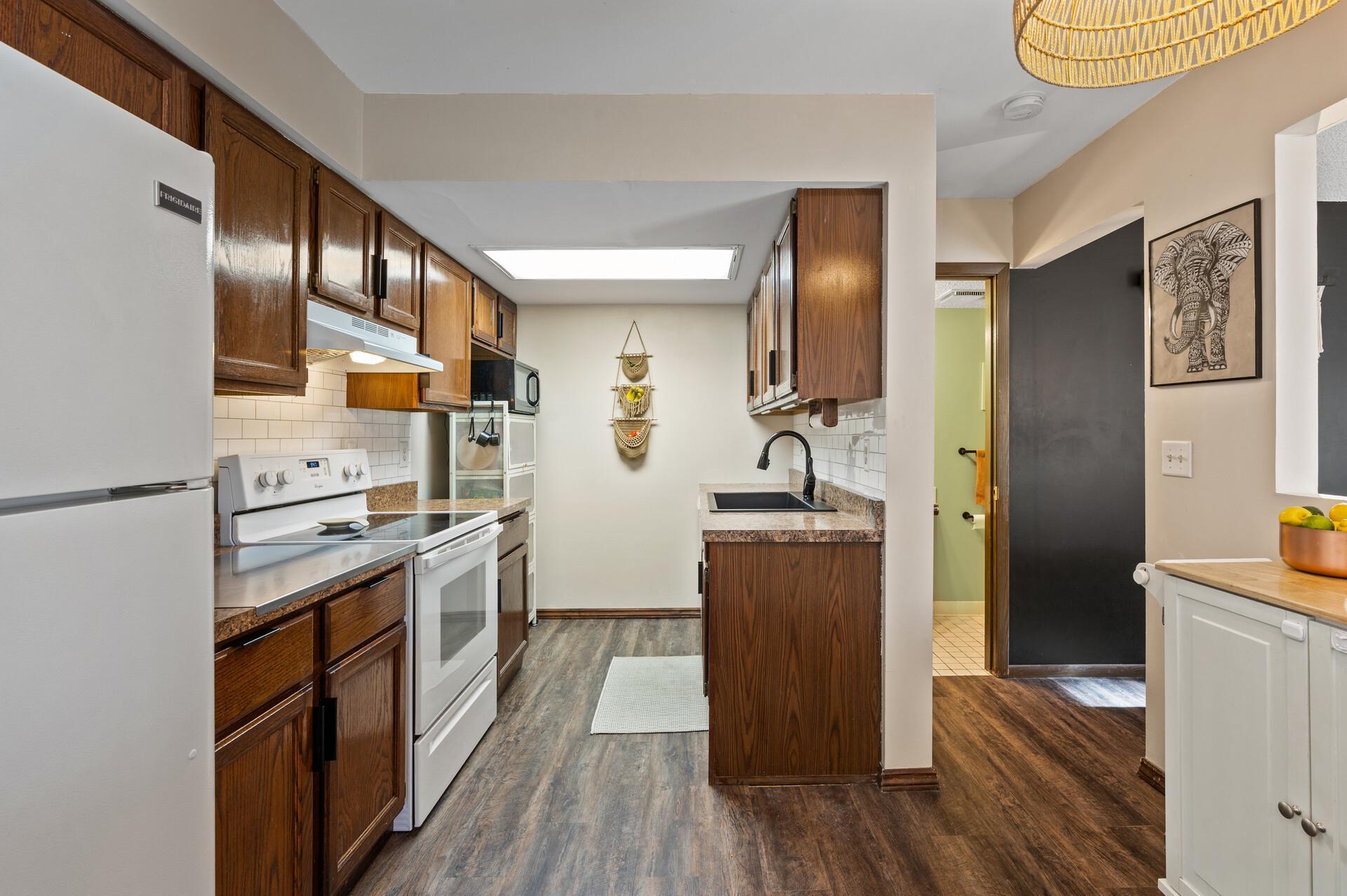 3640 Independence Avenue S Unit: 93