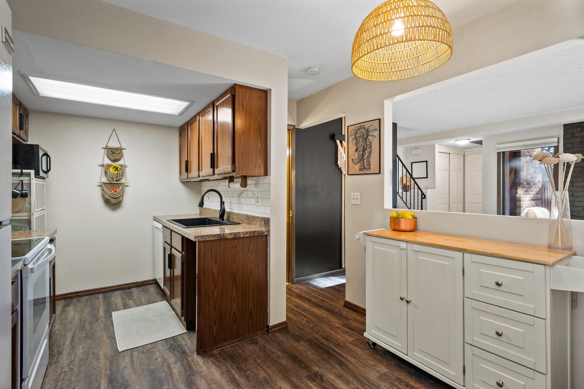 3640 Independence Avenue S Unit: 93