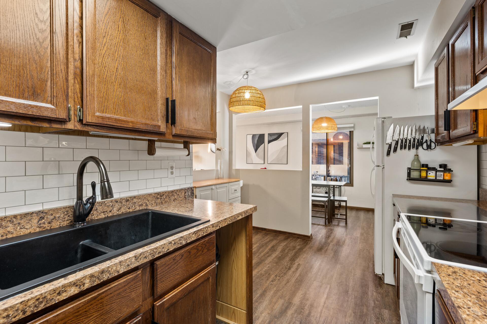 3640 Independence Avenue S Unit: 93