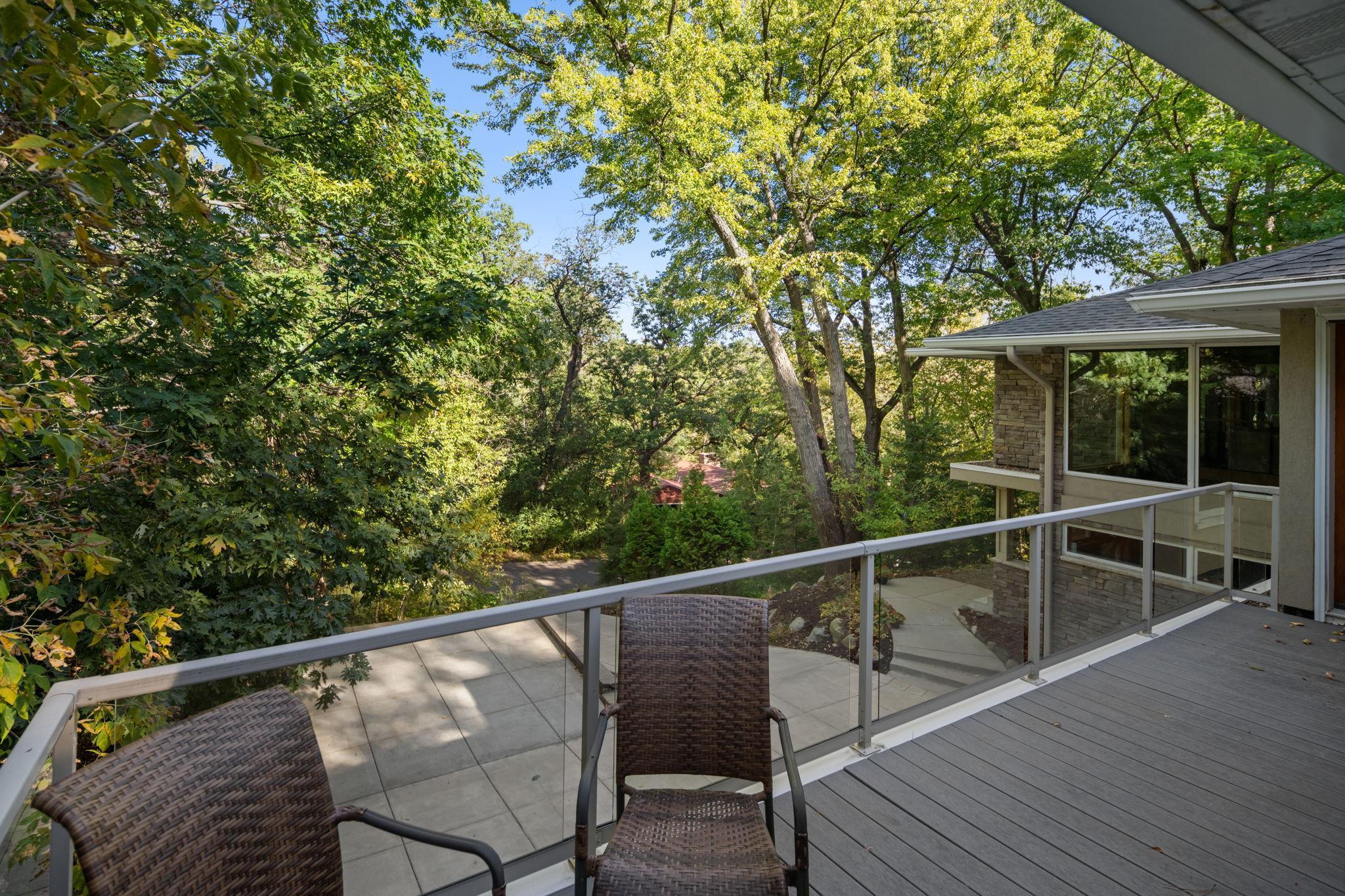 2200 Black Oak Drive
