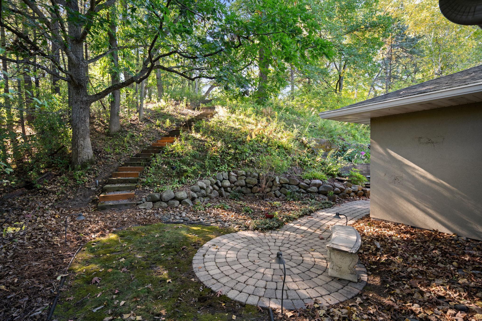 2200 Black Oak Drive