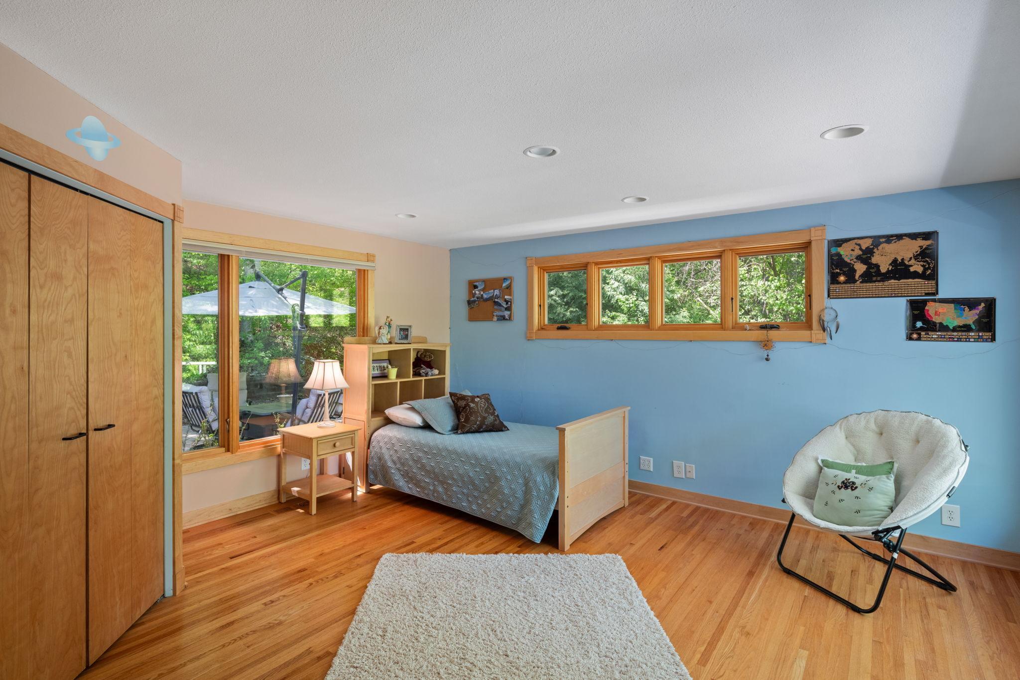 2200 Black Oak Drive
