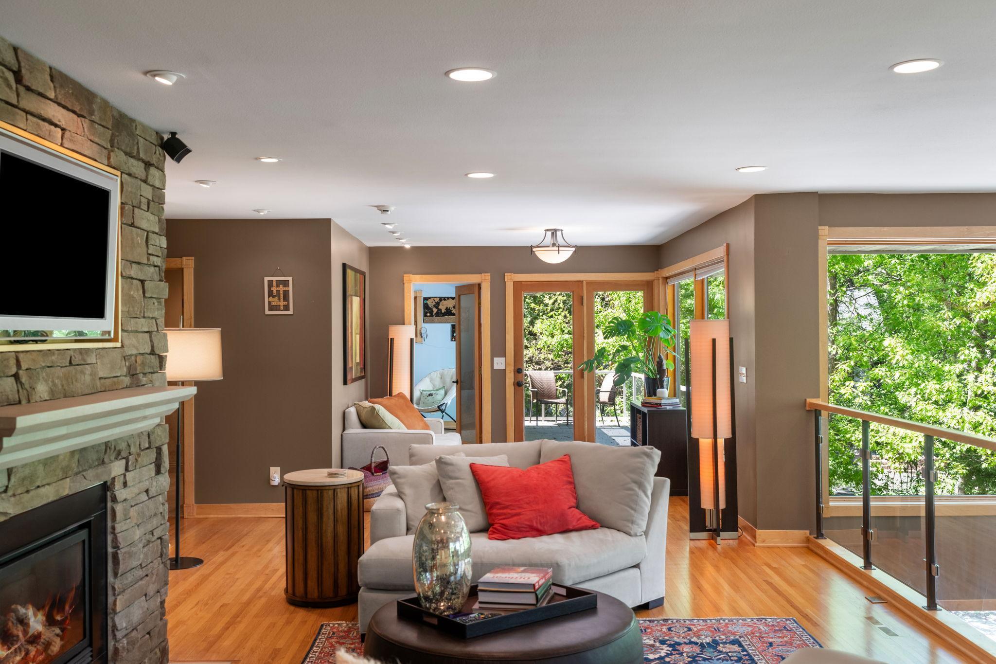 2200 Black Oak Drive