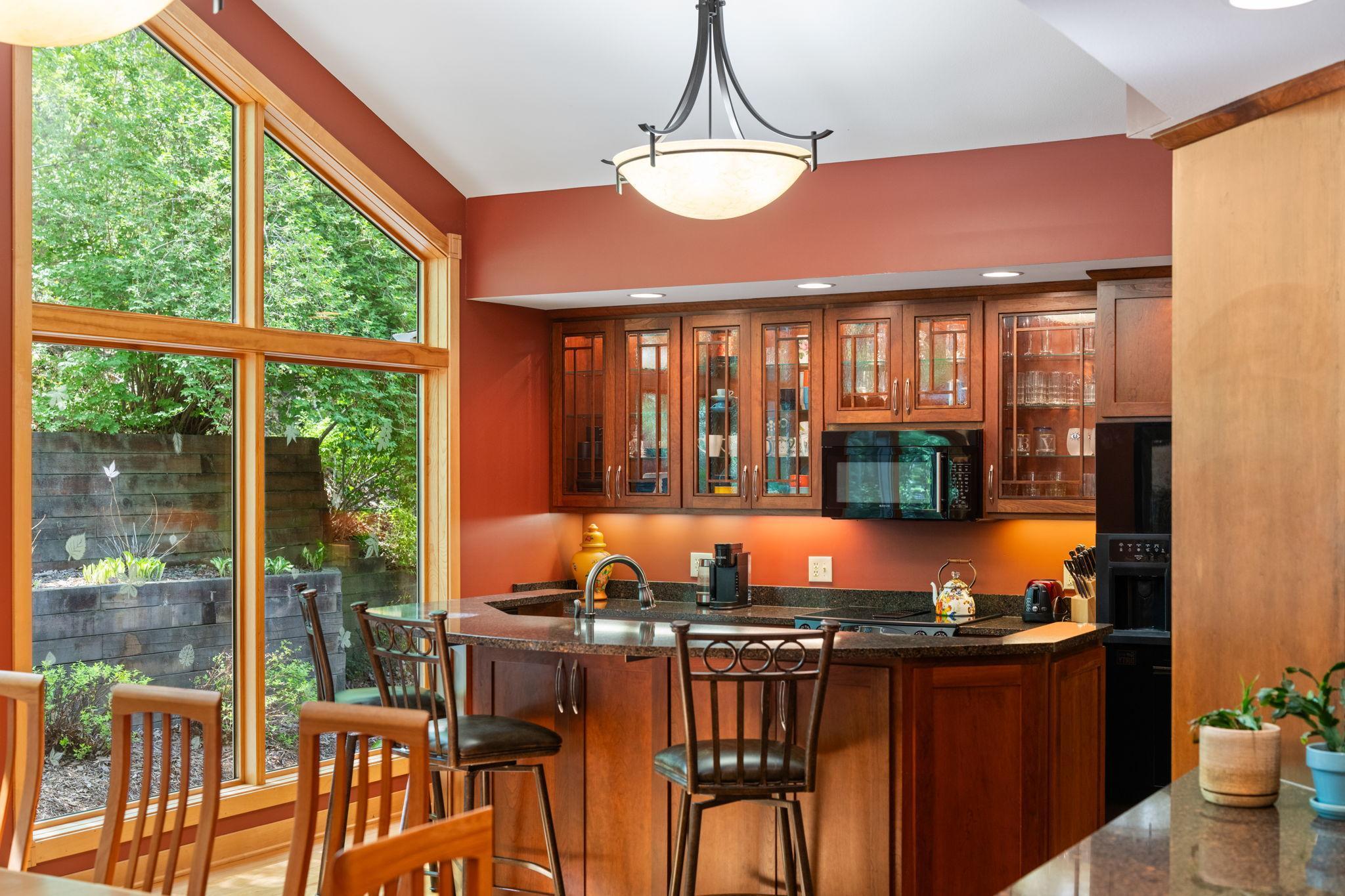 2200 Black Oak Drive