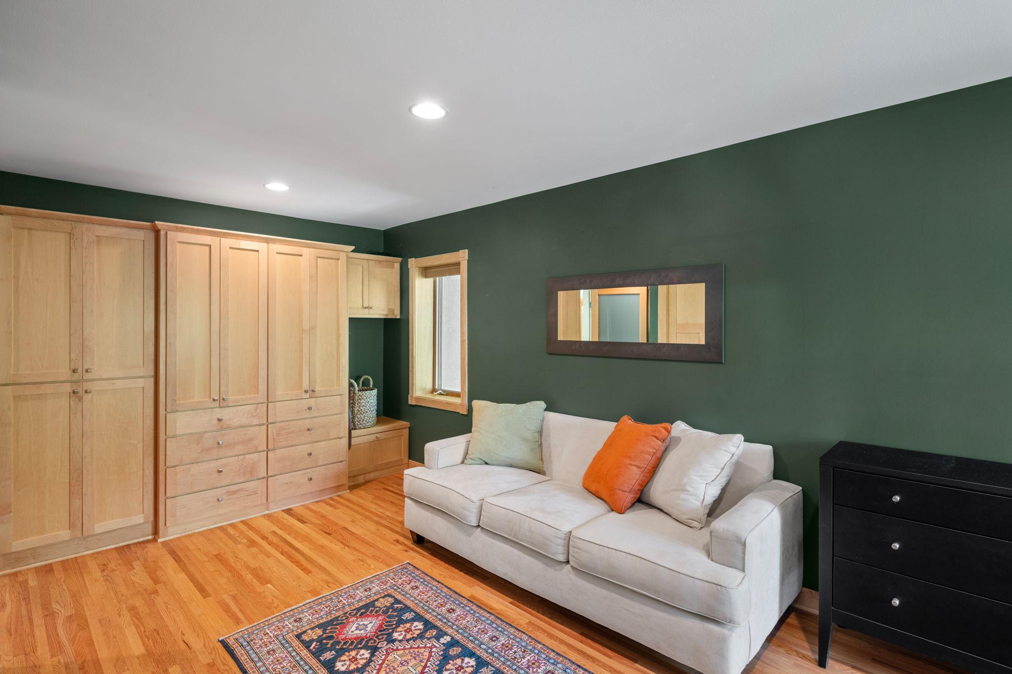 2200 Black Oak Drive