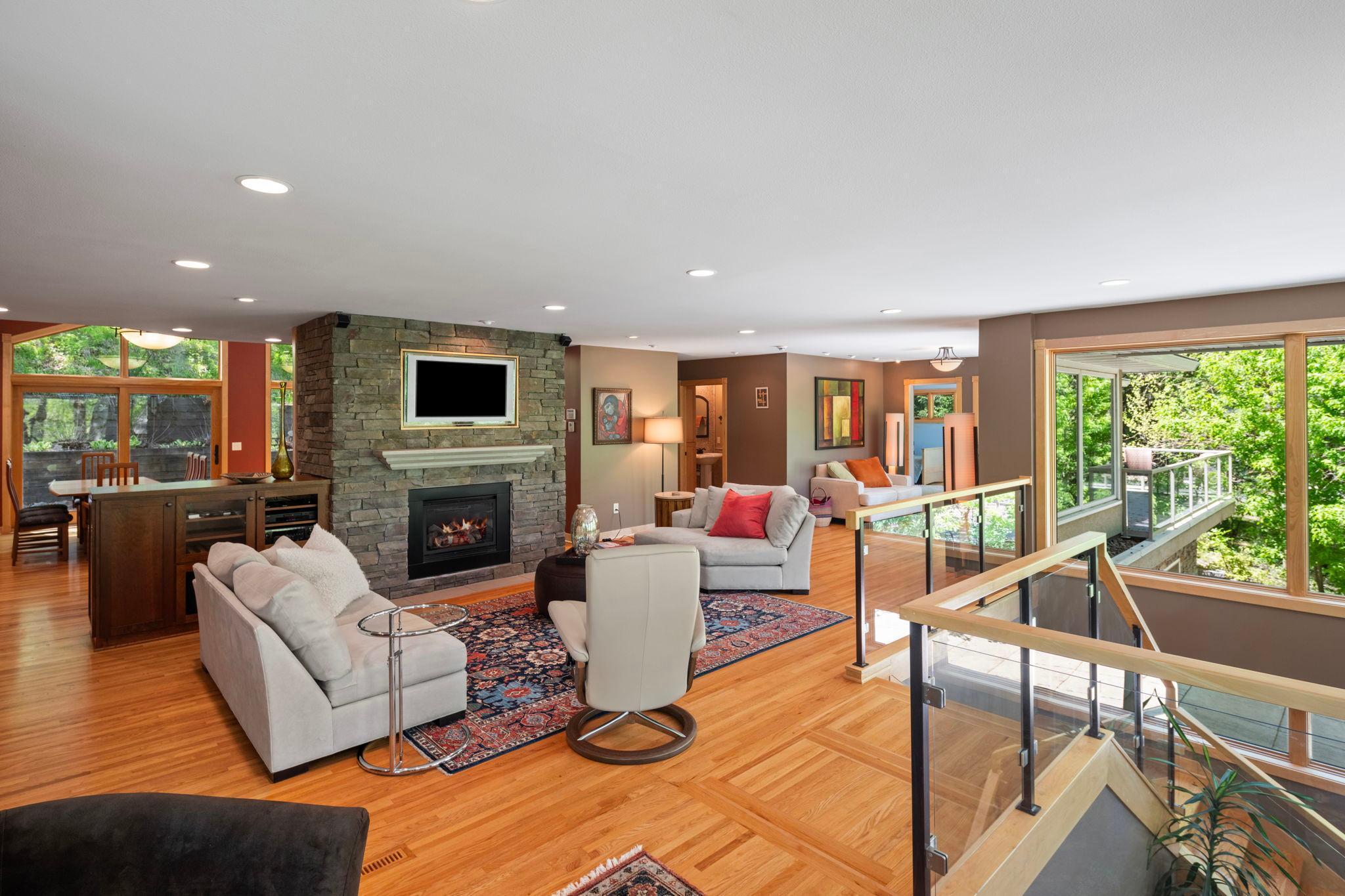 2200 Black Oak Drive