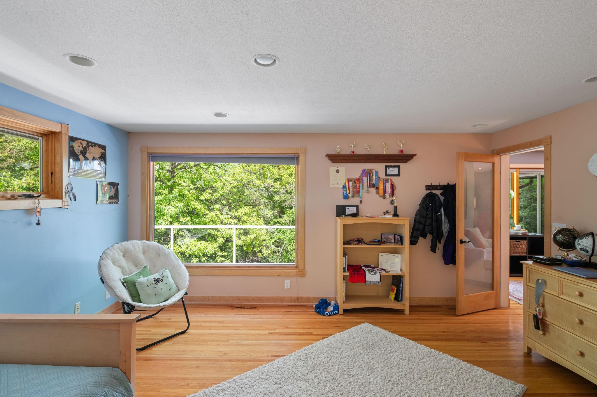 2200 Black Oak Drive