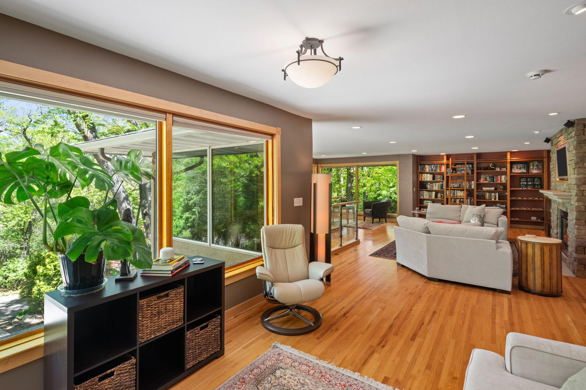 2200 Black Oak Drive