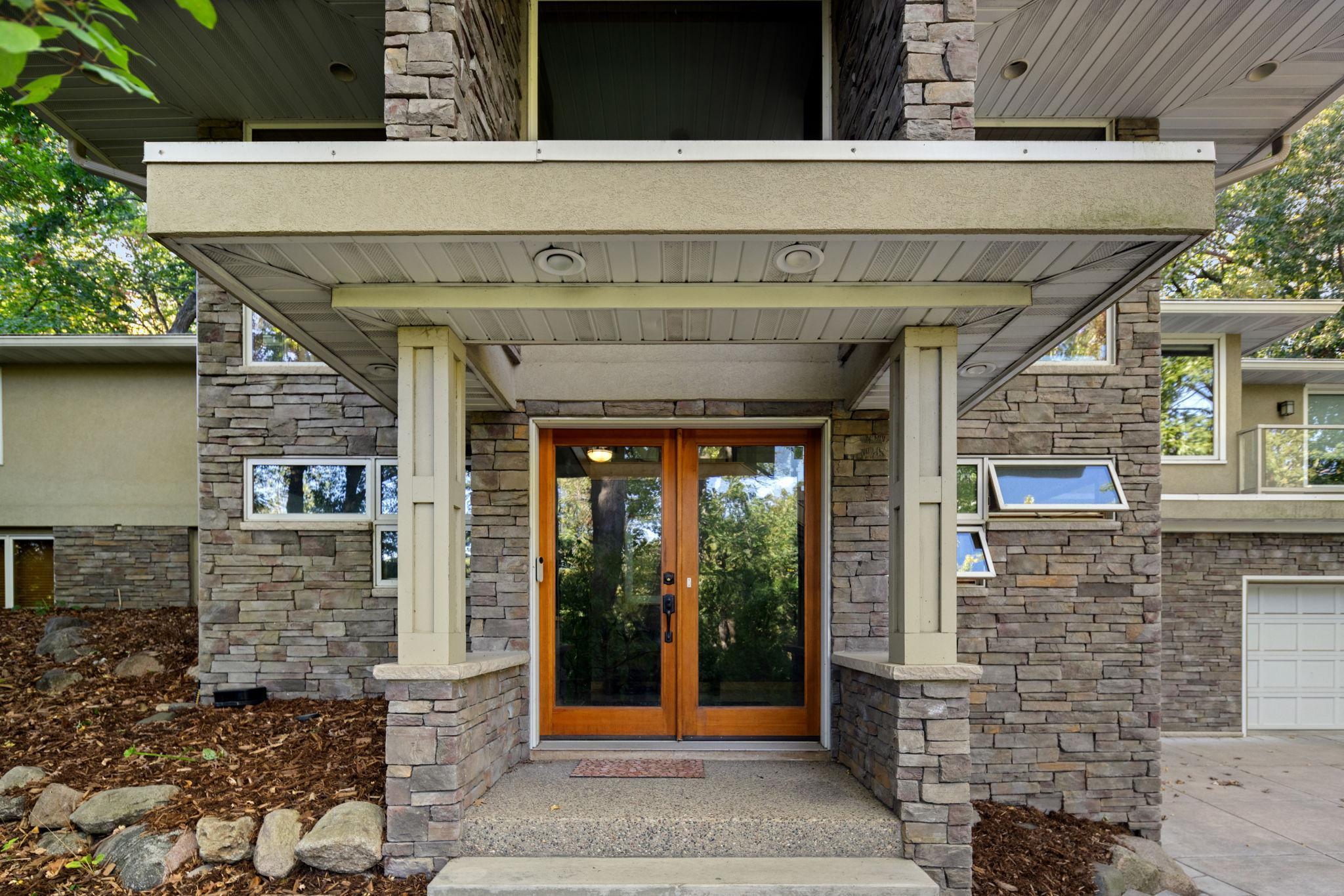 2200 Black Oak Drive
