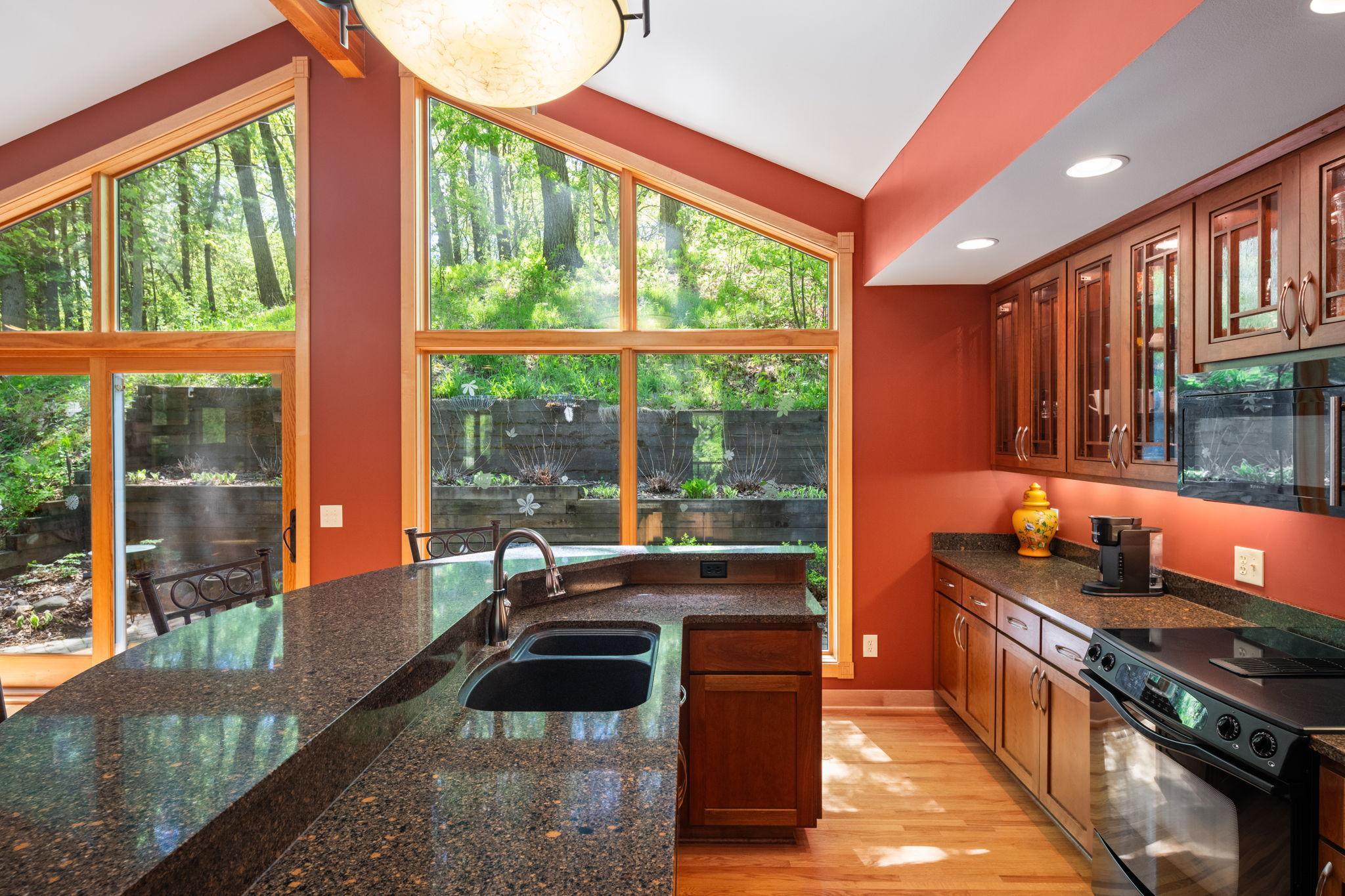 2200 Black Oak Drive