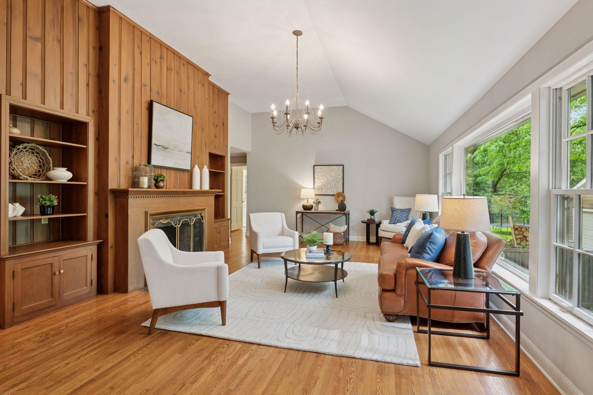 10 Woodland Rd