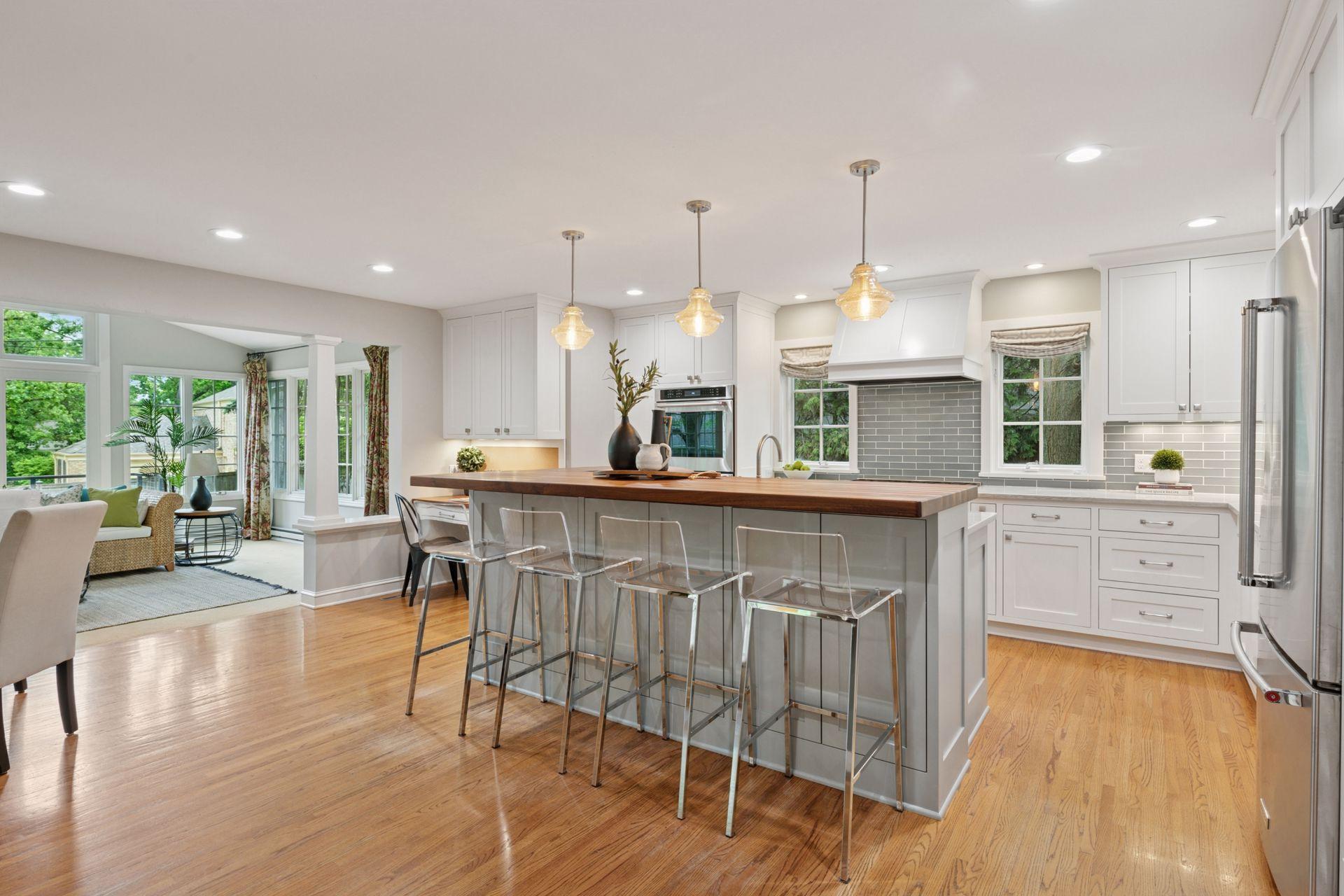 10 Woodland Rd