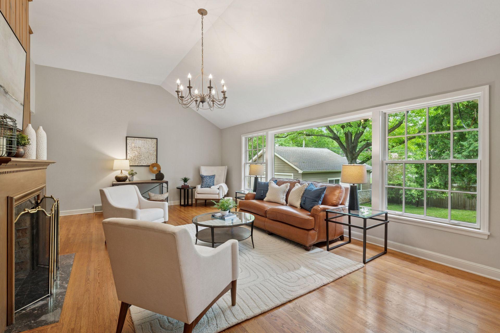 10 Woodland Rd