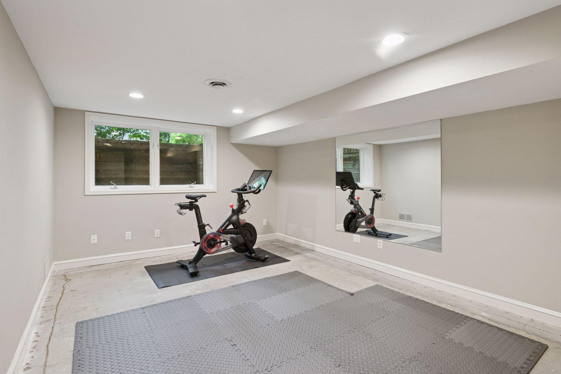 10 Woodland Rd