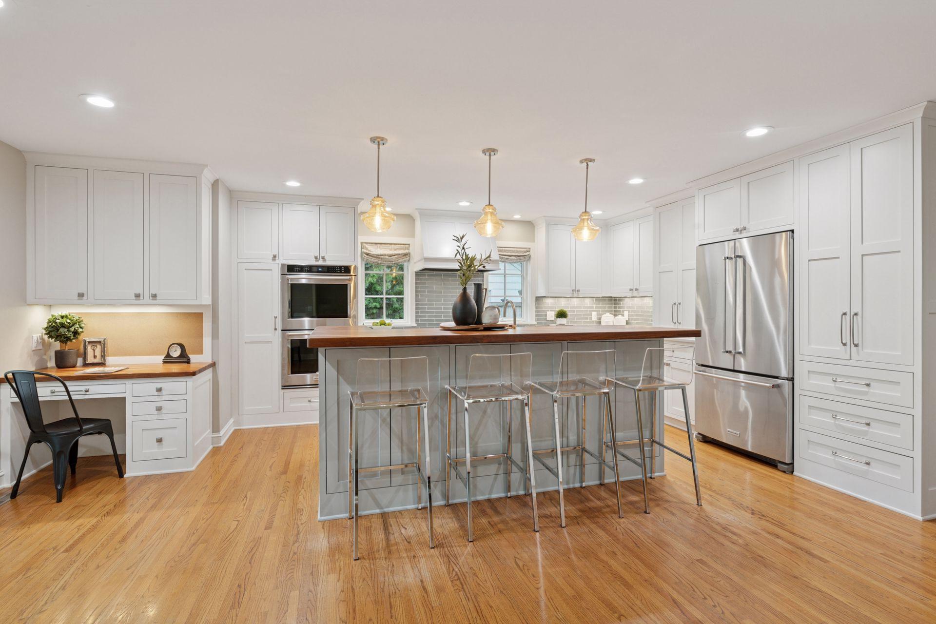 10 Woodland Rd