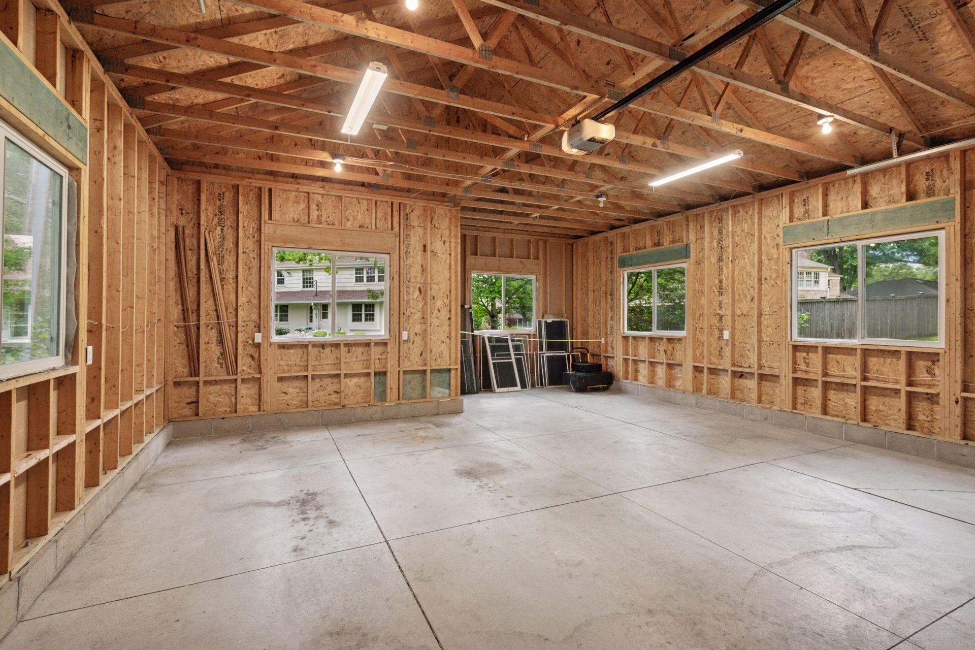 10 Woodland Rd
