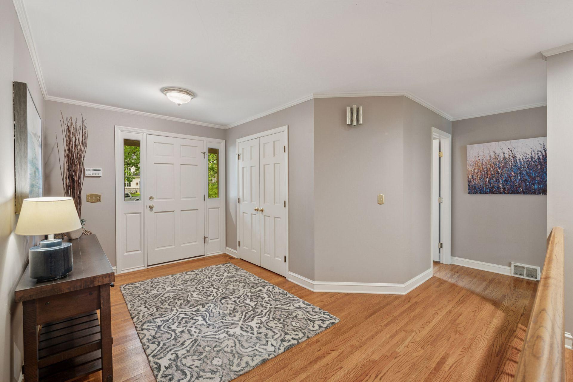 10 Woodland Rd
