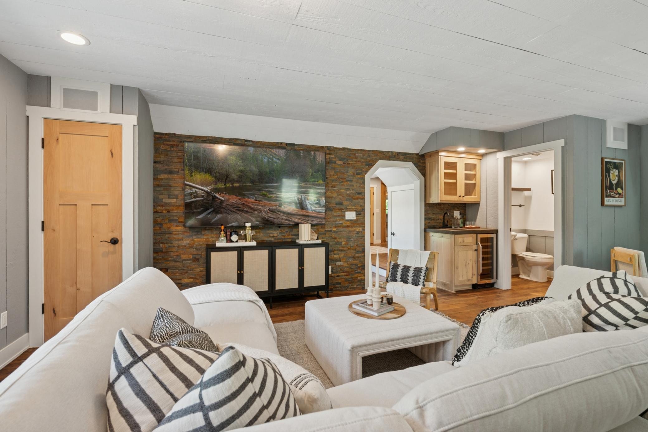 605 Stubbs Bay Road