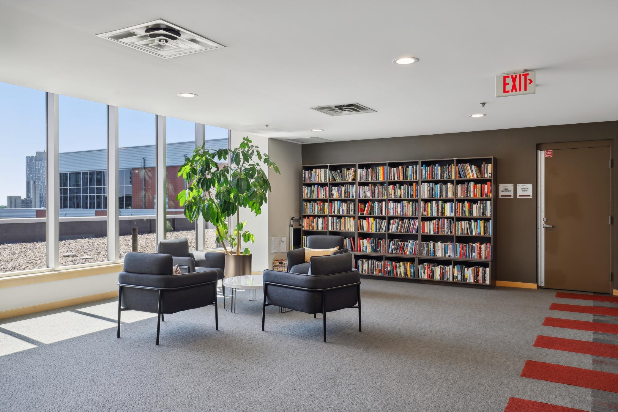 215 10th Avenue S Unit: 620