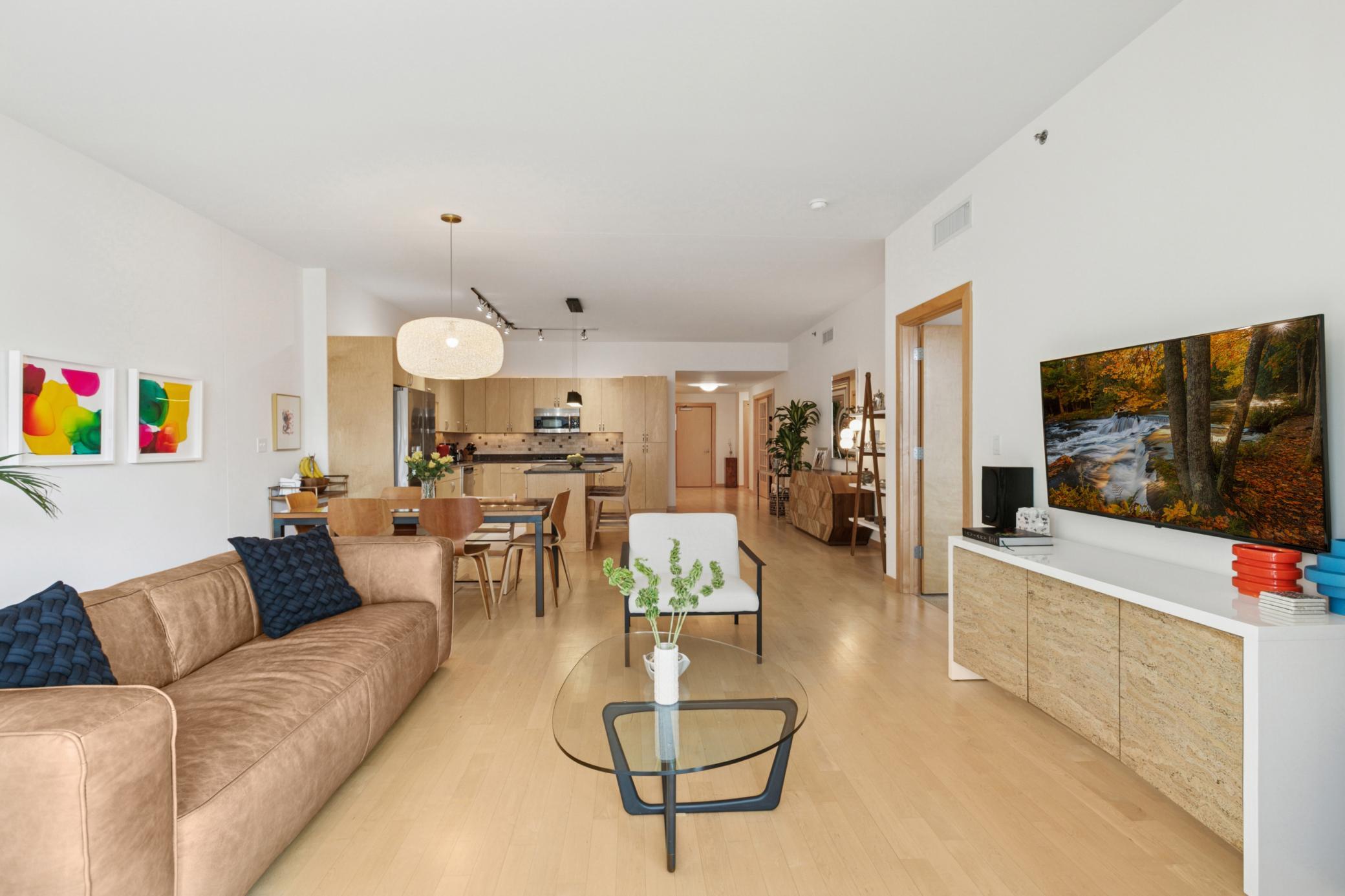 215 10th Avenue S Unit: 620