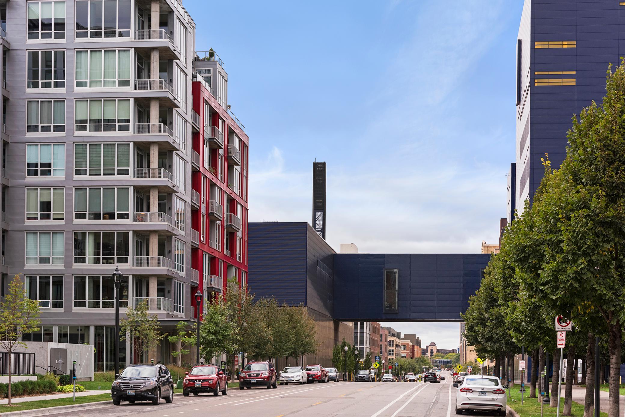 215 10th Avenue S Unit: 620
