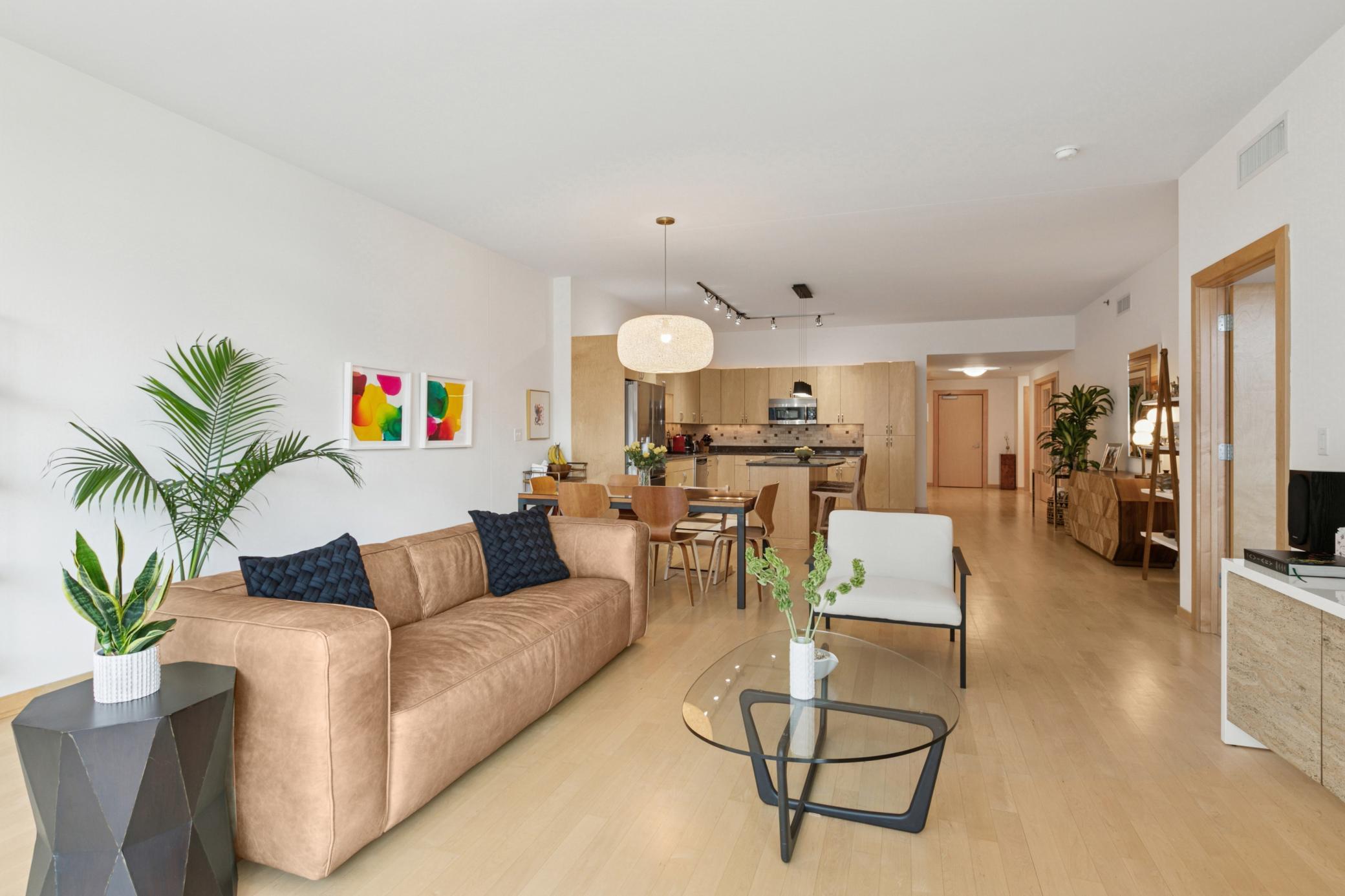 215 10th Avenue S Unit: 620