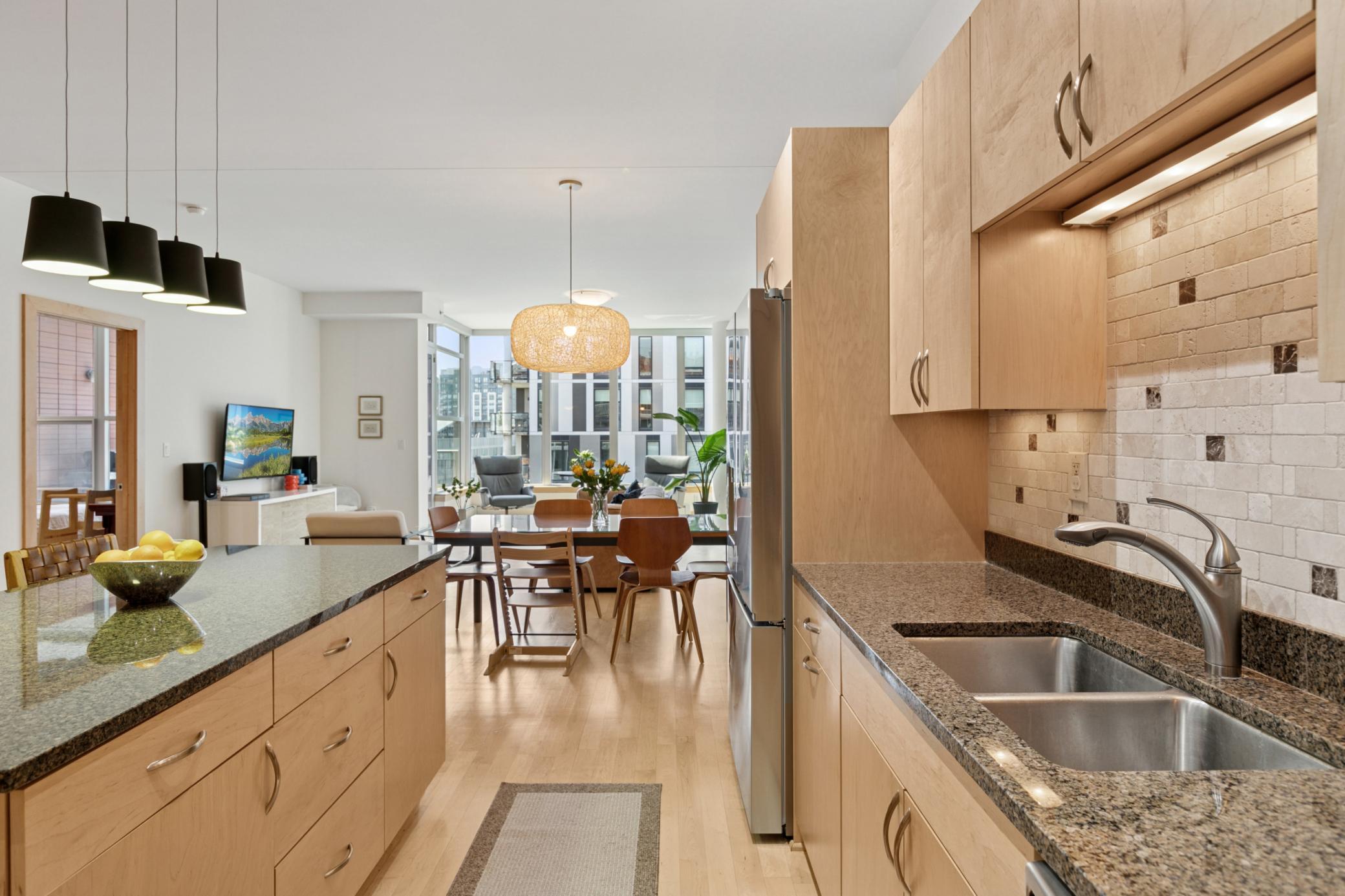 215 10th Avenue S Unit: 620