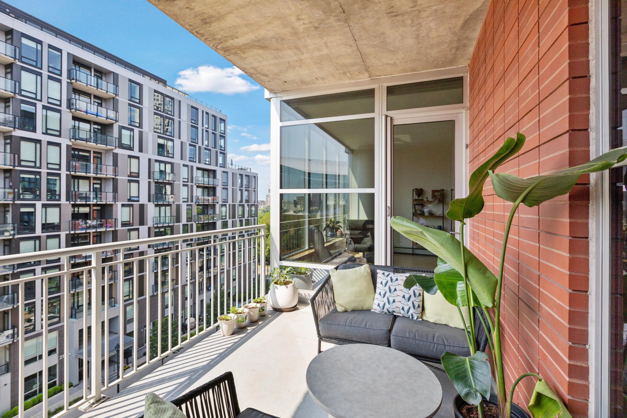 215 10th Avenue S Unit: 620