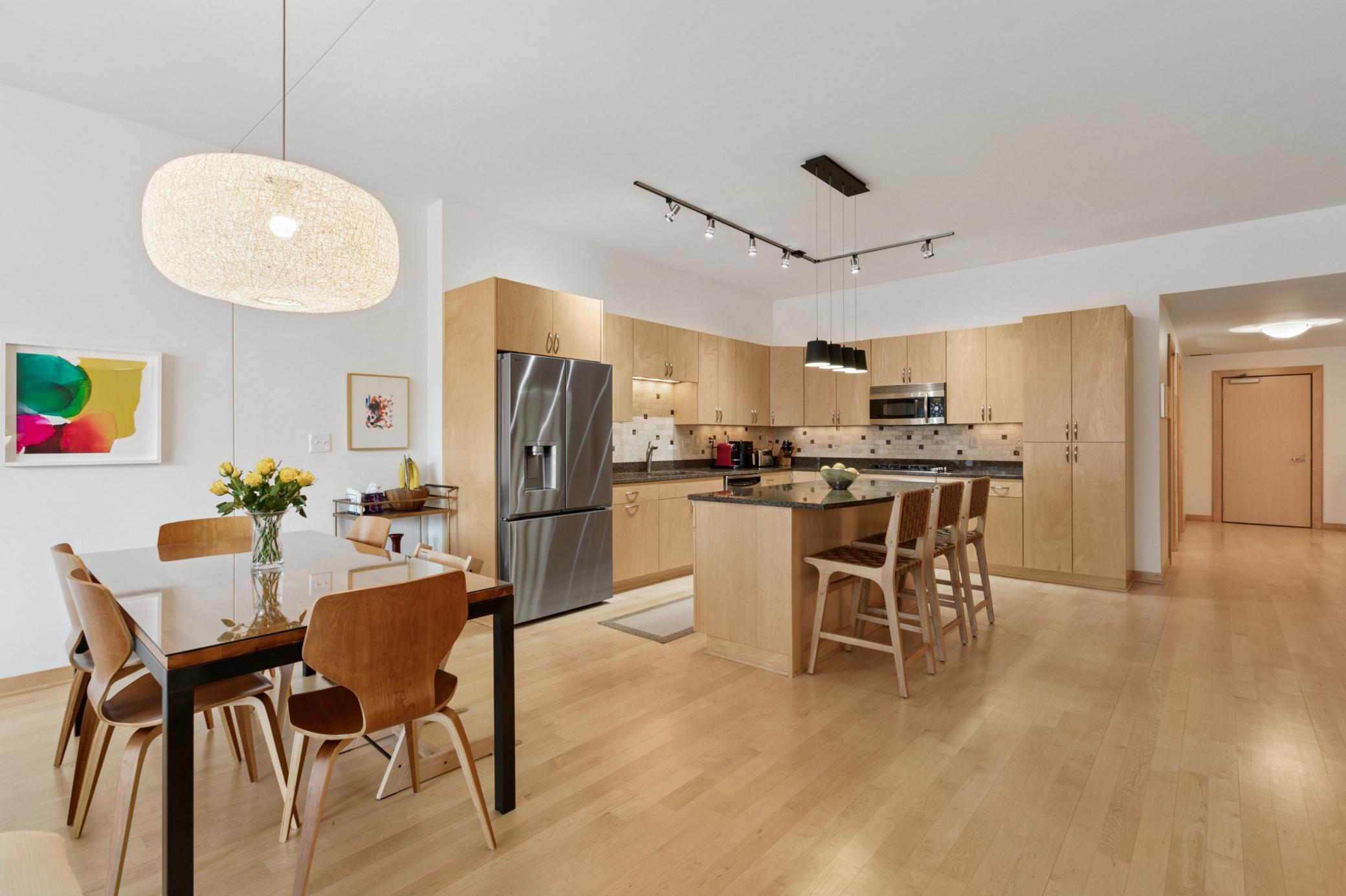 215 10th Avenue S Unit: 620
