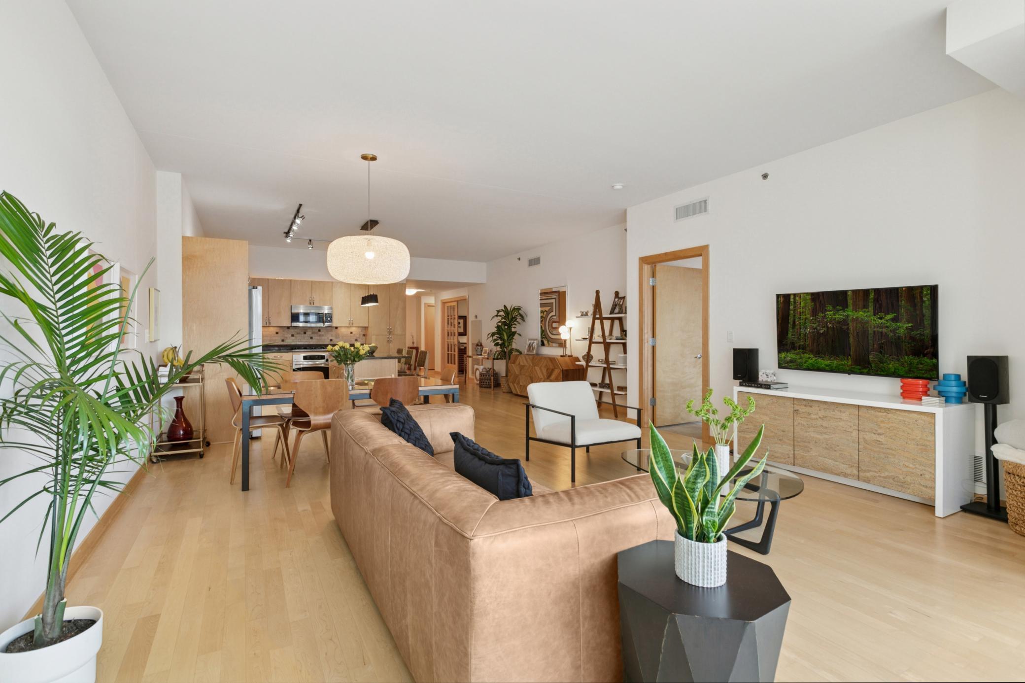 215 10th Avenue S Unit: 620