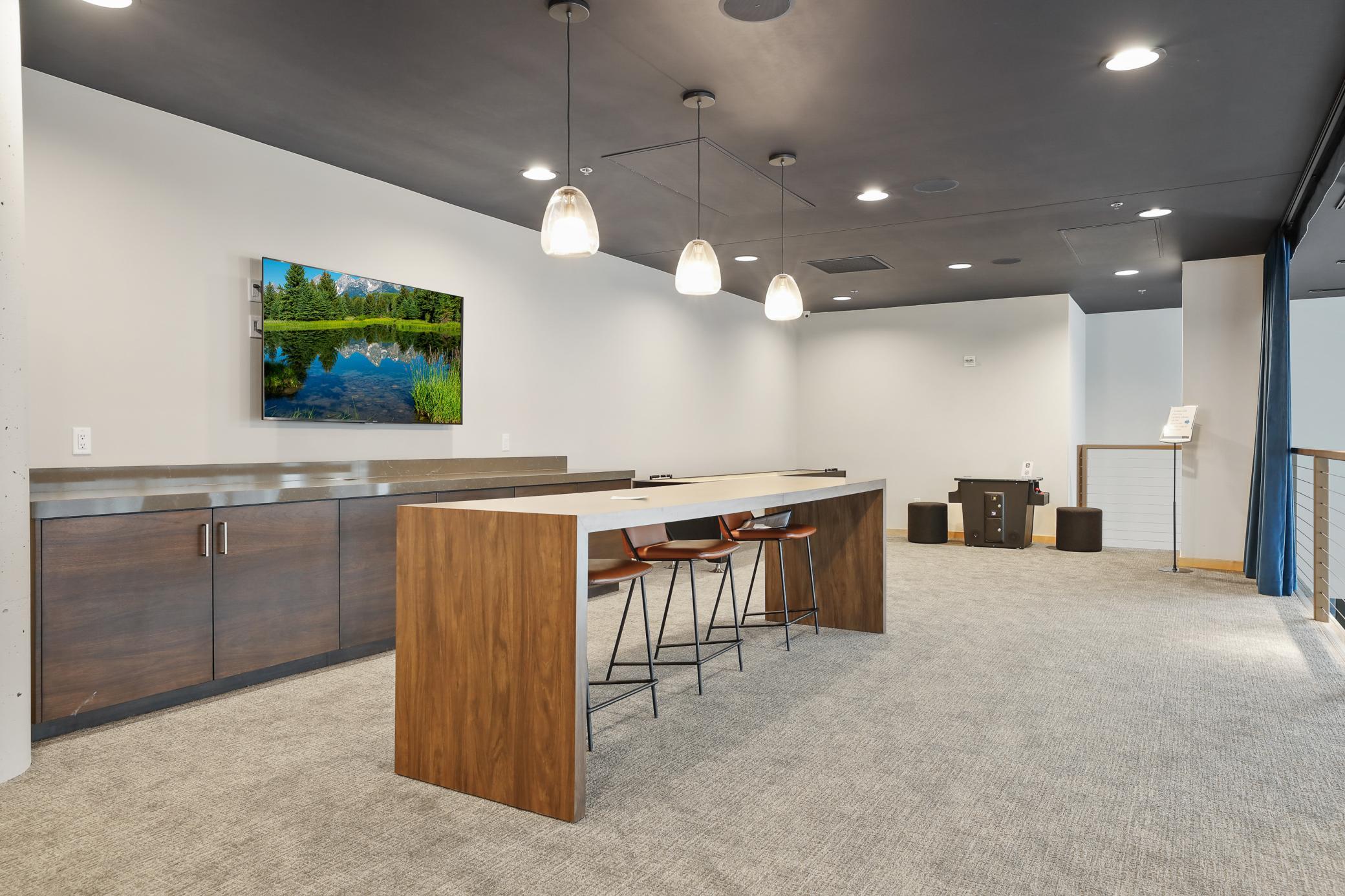 215 10th Avenue S Unit: 620