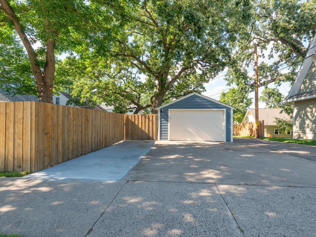 5545 Irving Avenue S