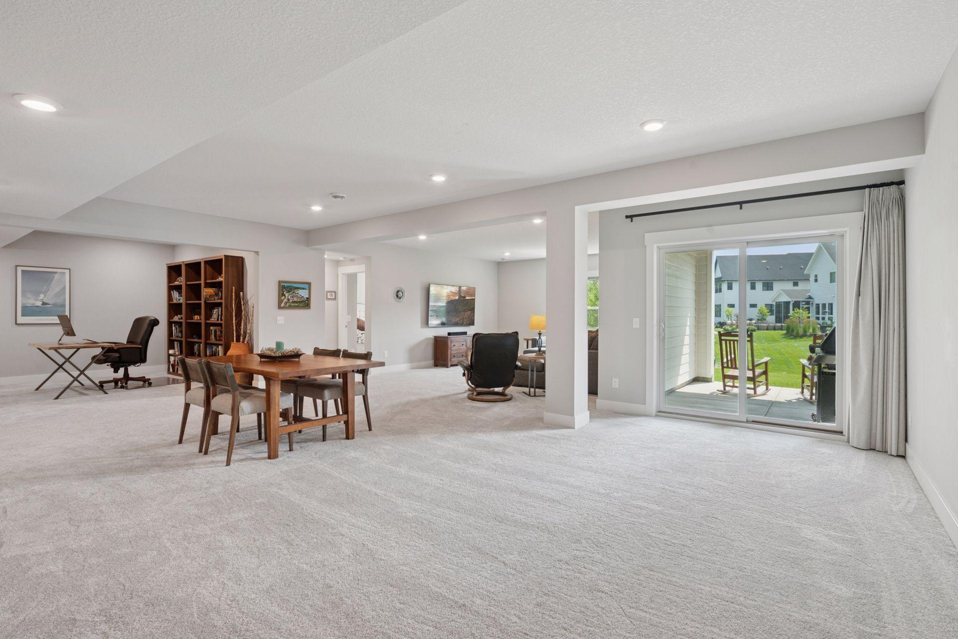 5845 Ayrshire Lane
