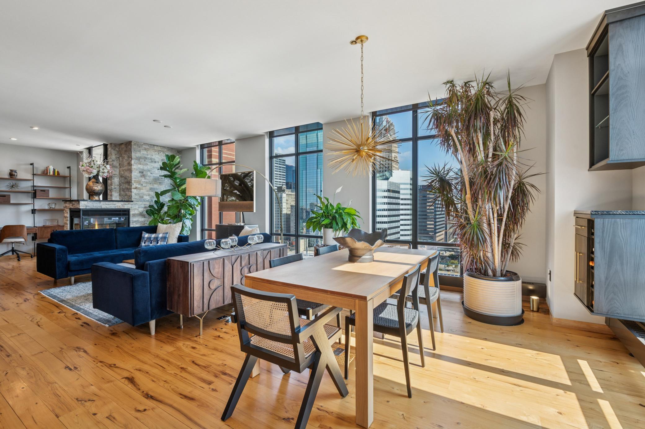 201 S 11th Street Unit: 1630